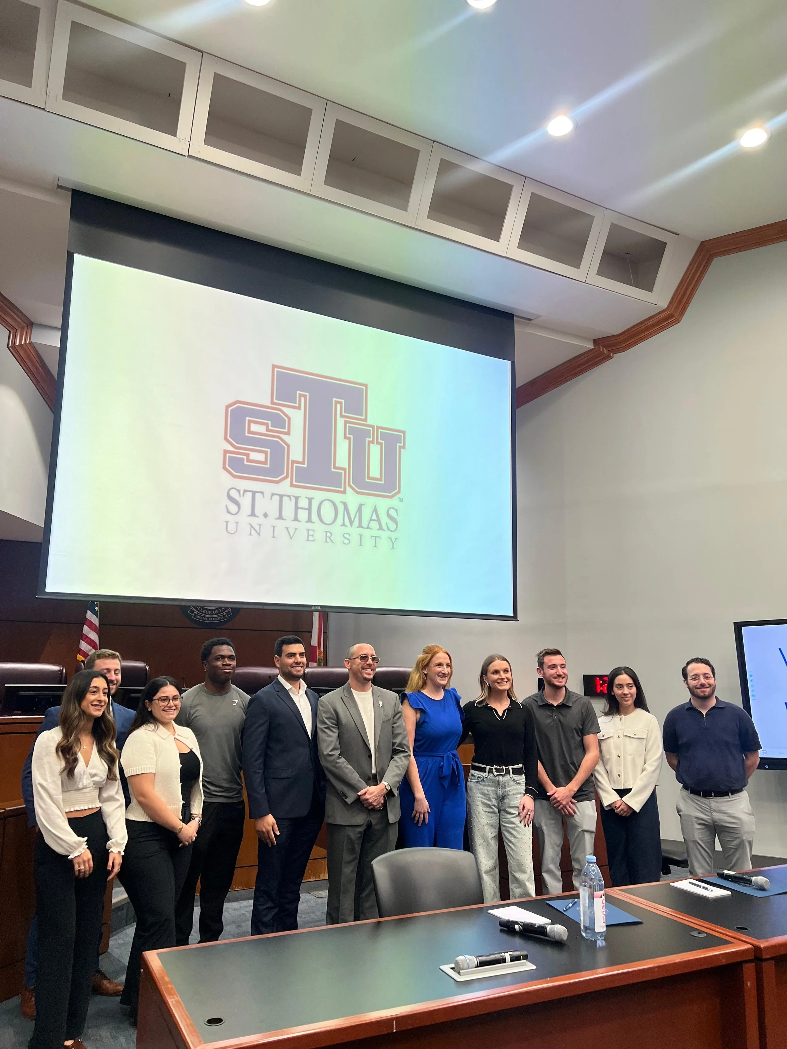 Music and entertainment lawyer Silvino Edward Diaz of Starving Artists talks to students at St. Thomas University College of Law