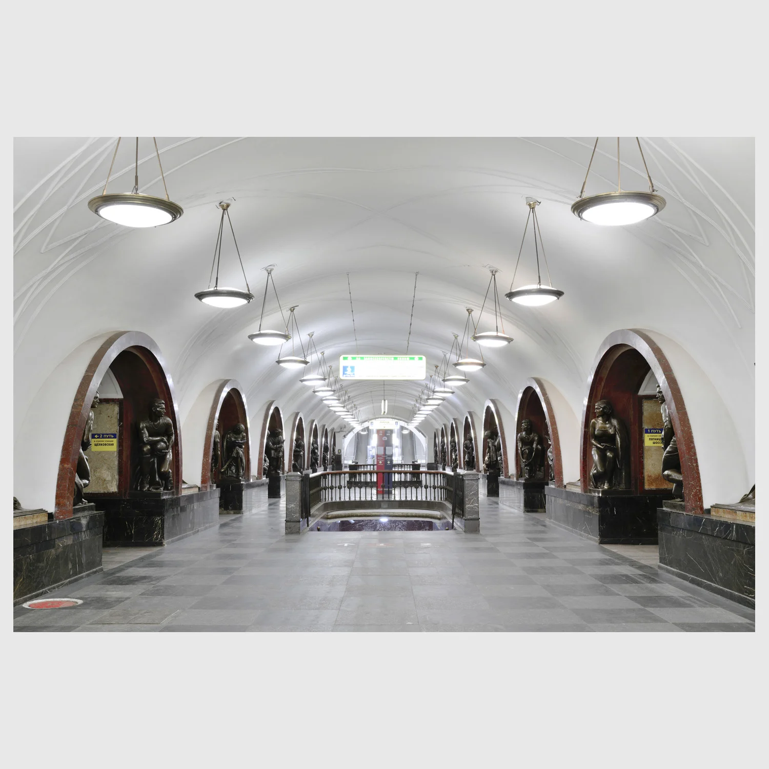 NARODIZKIY9168.jpg