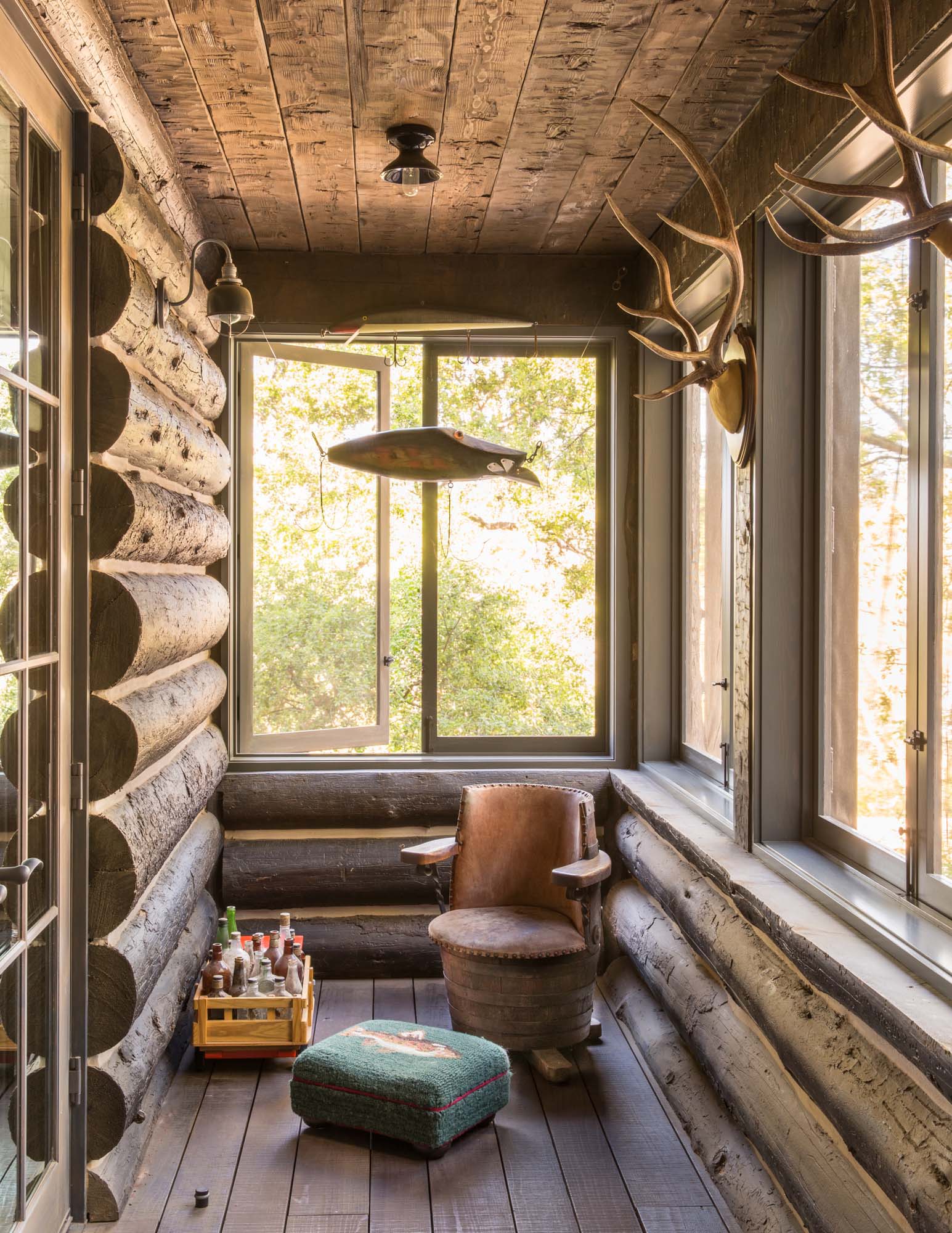  The Butler home in Rustic Canyon.  Consturction by Eric Dobkin, interior design by Lisa Strong. 
