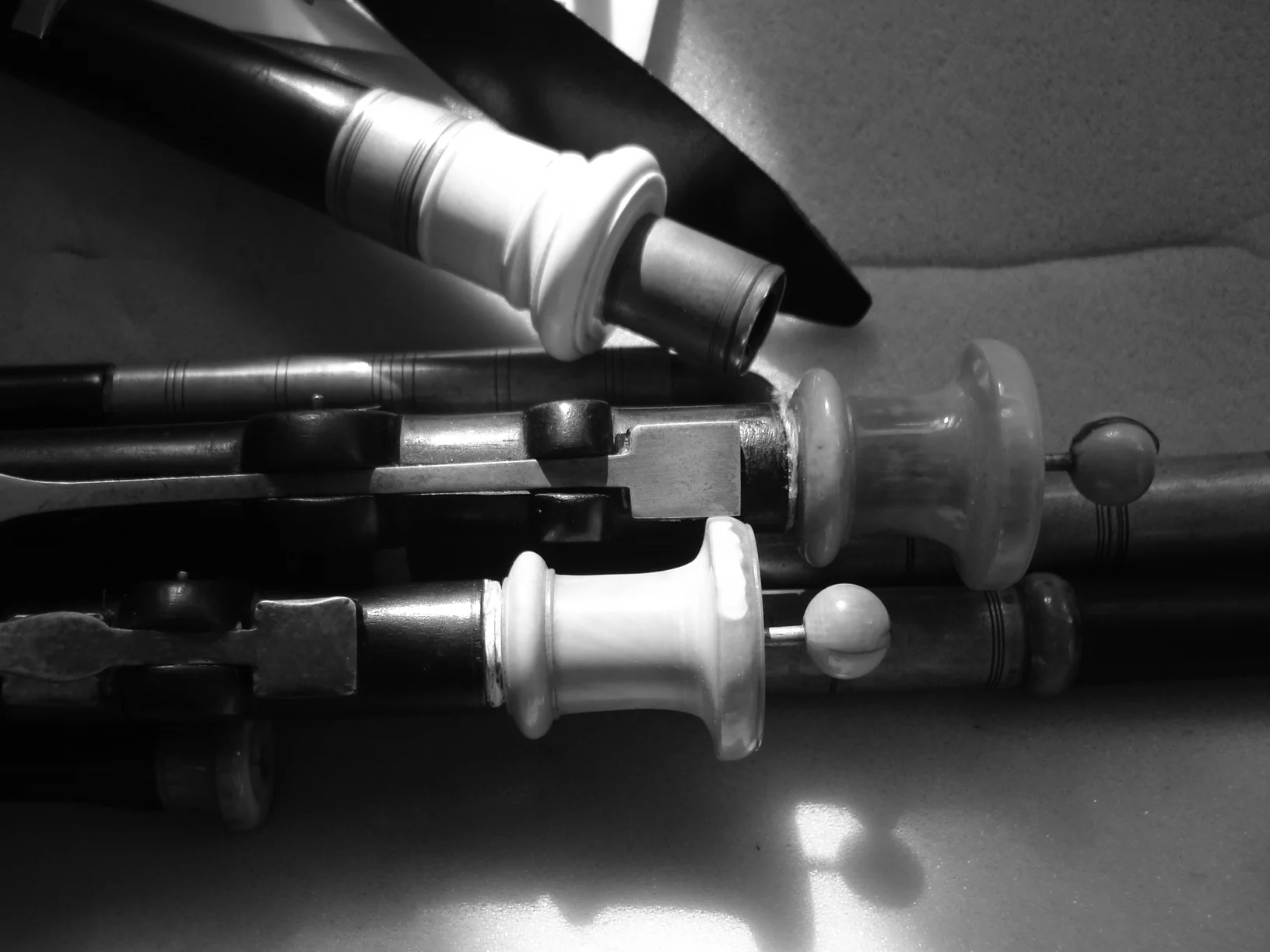 reg and chanter mounts.JPG