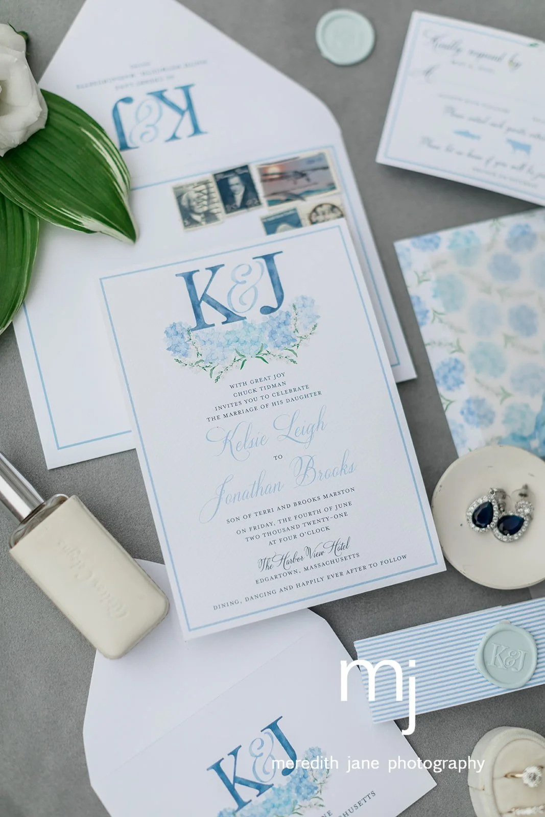 TidmanMarstonWeddingGettingReady-10.jpg