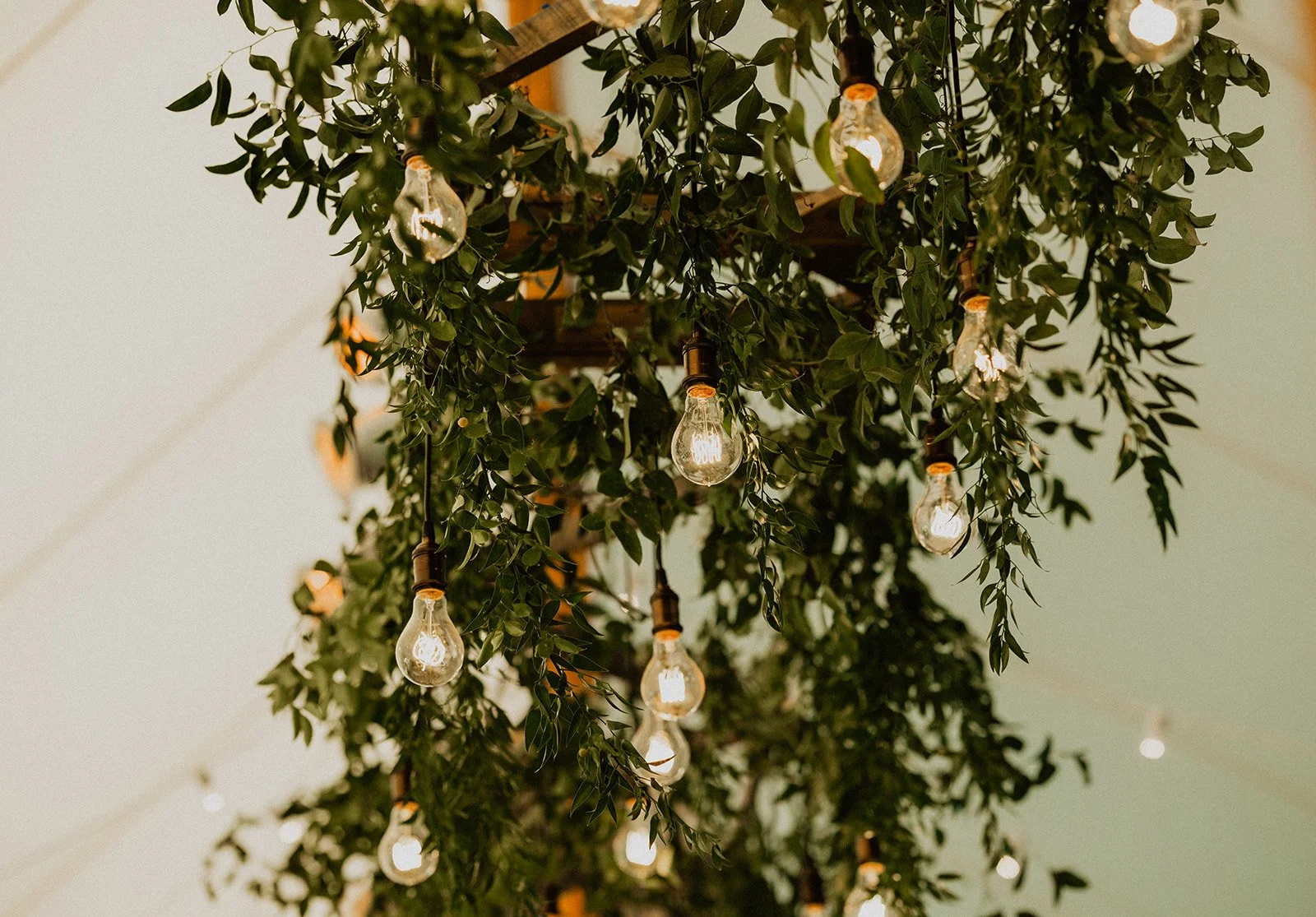 Austin& Spencer-Larisa Stinga Photography- Martha_s Vineyard Wedding211002-568.jpg