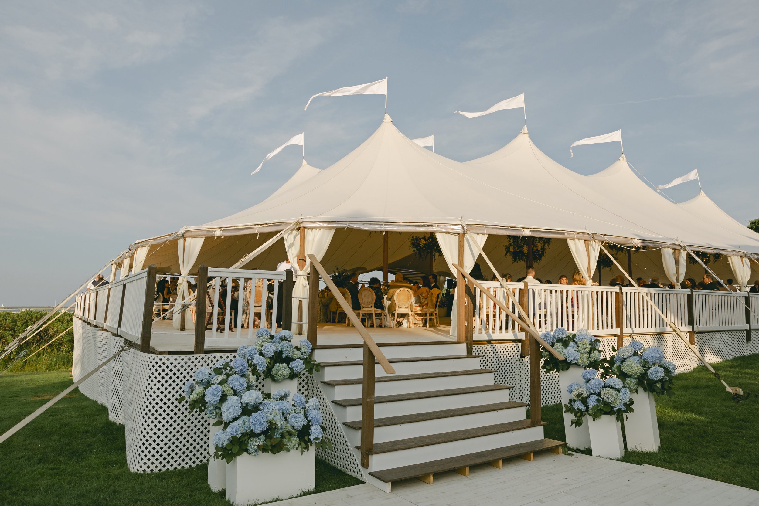 25_Arletta_Weddings_Liz_Matt_Edgartown_1117.edit.jpg