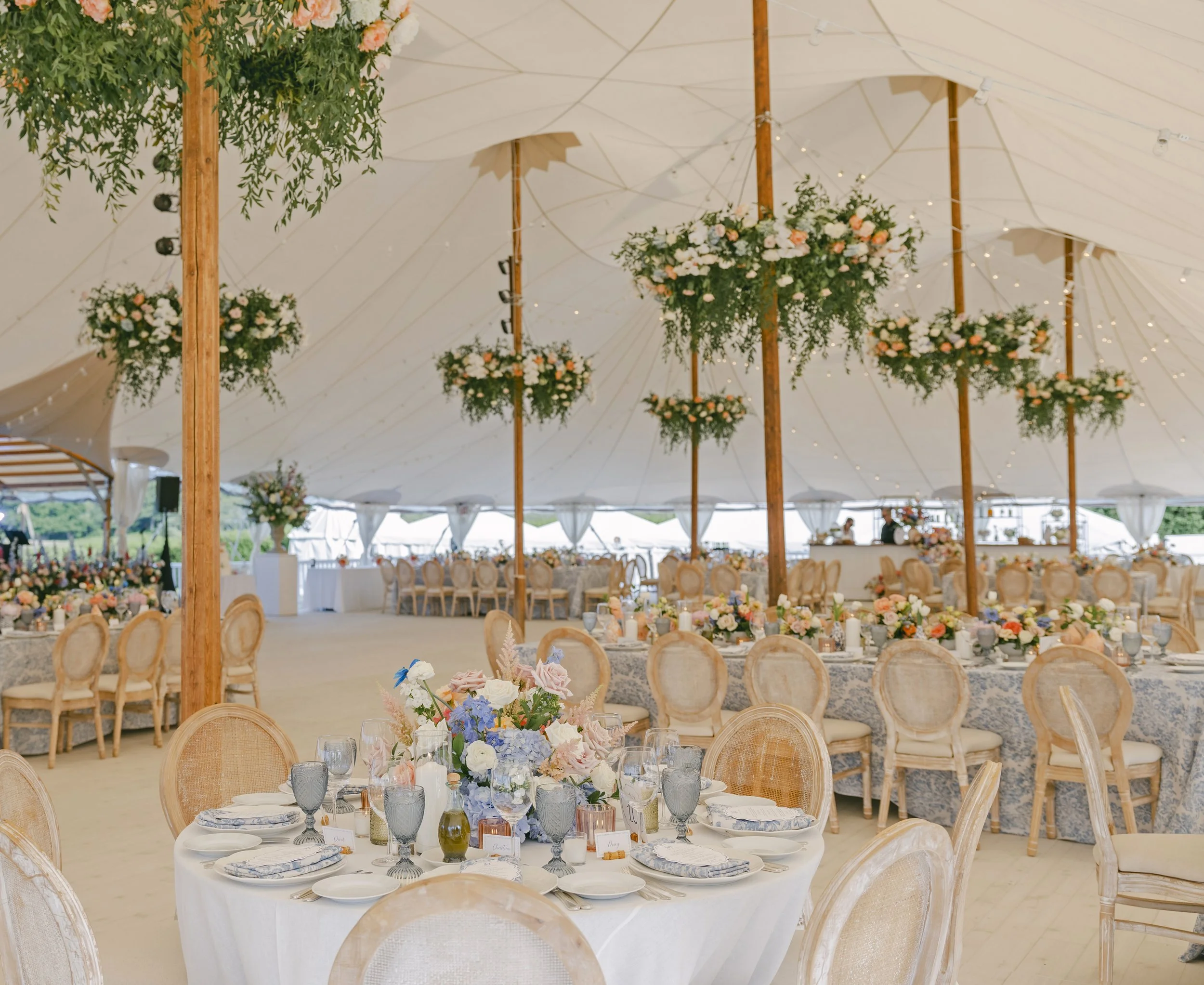 25_Arletta_Weddings_Liz_Matt_Edgartown_0968.edit.jpg