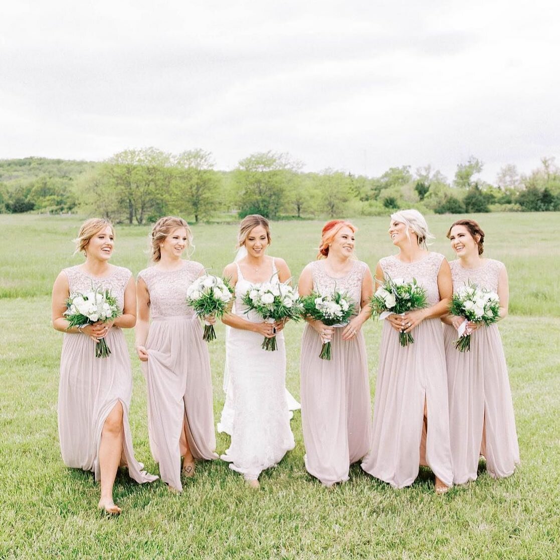 I LOVE a good bridal party!! This group was a blast. I had my second set of hands workin with me for this large group, @haleyford23  always thankful for her help. ❤️ &bull; &bull; &bull; #magdalenastyles #hairstyles #hair #hairandmakeup #makeupofthed