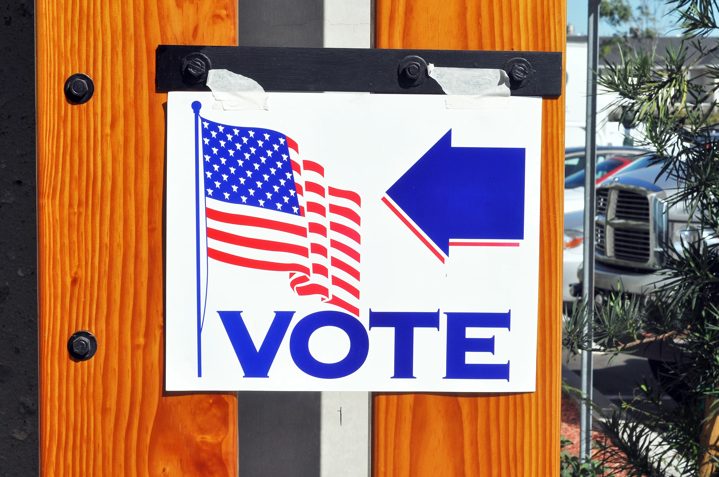 Excitement surrounding voting in the midterm elections has returned, thanks to the extremely divided political climate. The voter turnout in Geneseo was no exception (Tom Arthur/Creative commons).