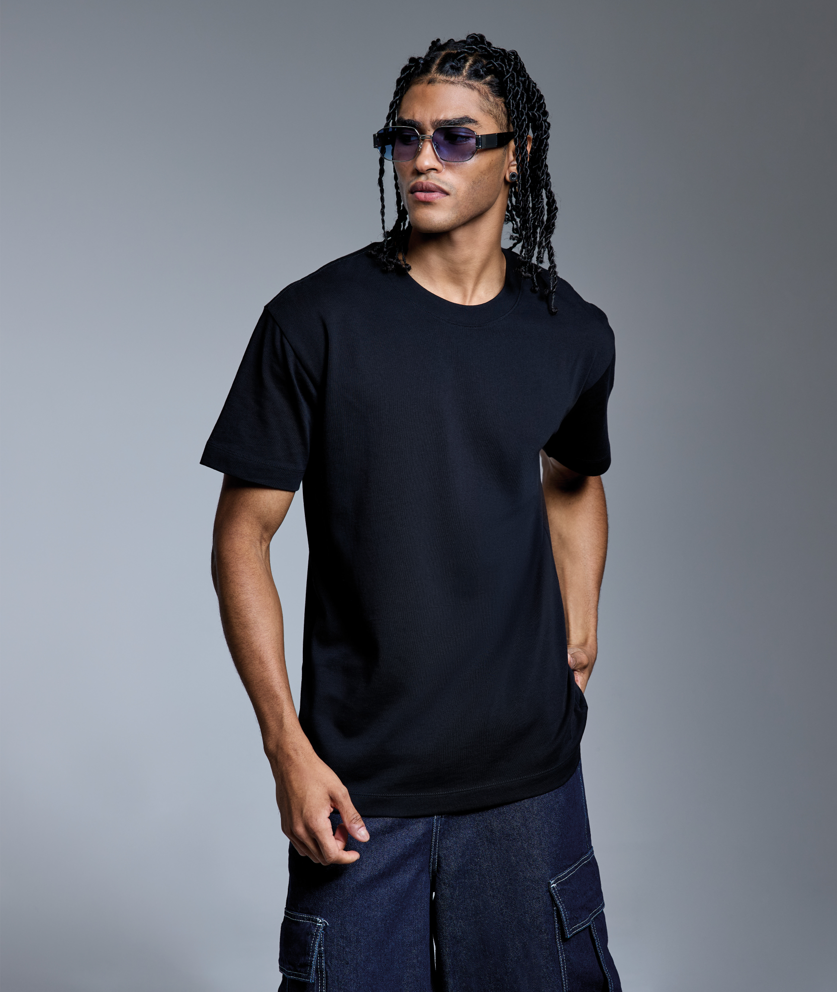 anthem-am018-amplify-heavyweight-tshirt-male-model.png