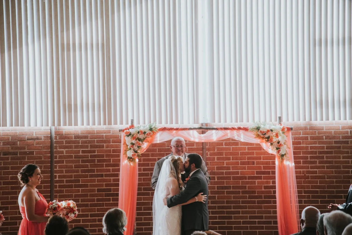 amber-and-brandon-wilmington-ohio-wedding_0020.jpg