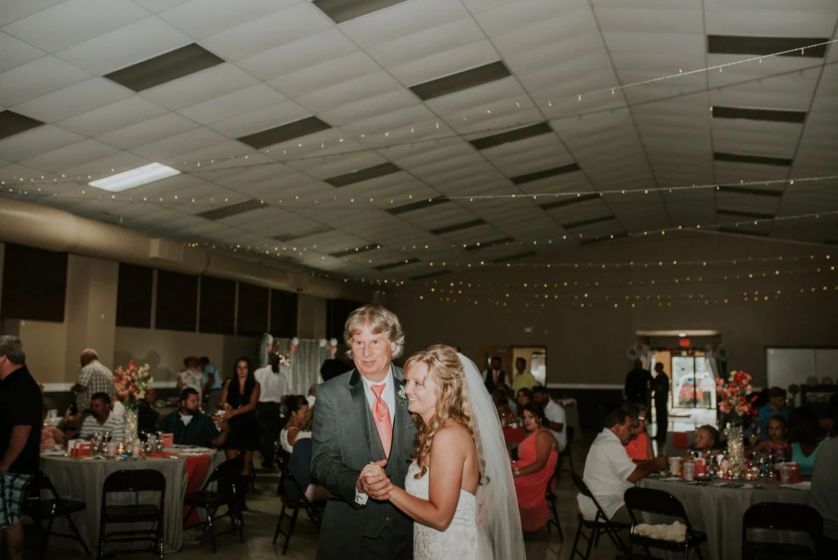 amber-and-brandon-wilmington-ohio-wedding_0066.jpg