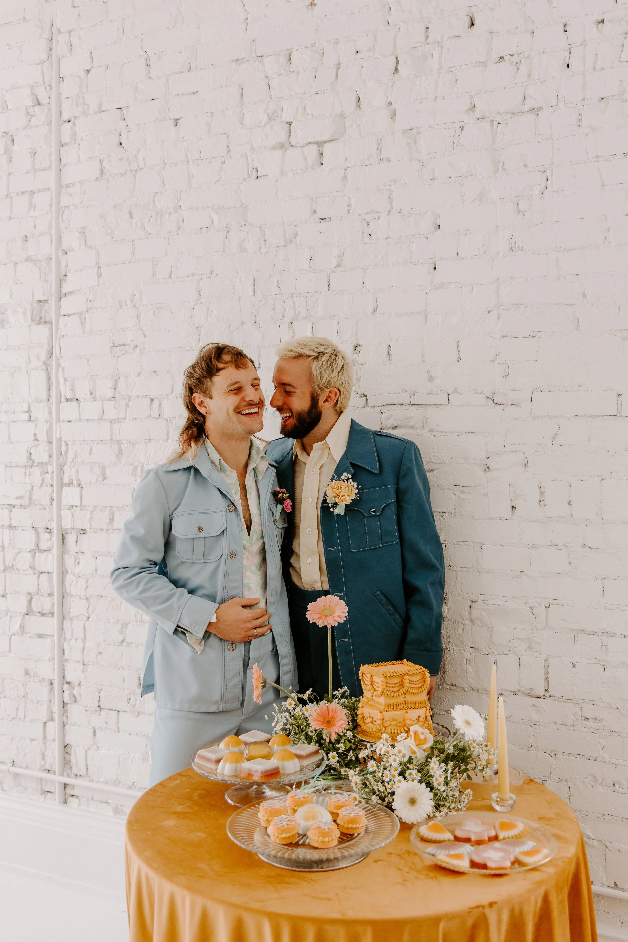 Retro Vegas Styled Shoot | Cincinnati. OH