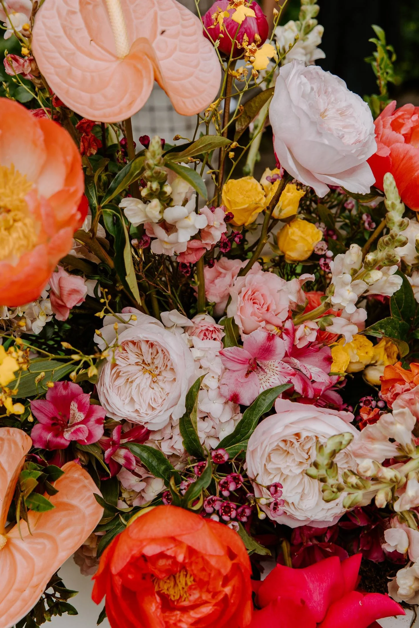13-colorful-wedding-florals-pink-orange-cincinnati.jpg