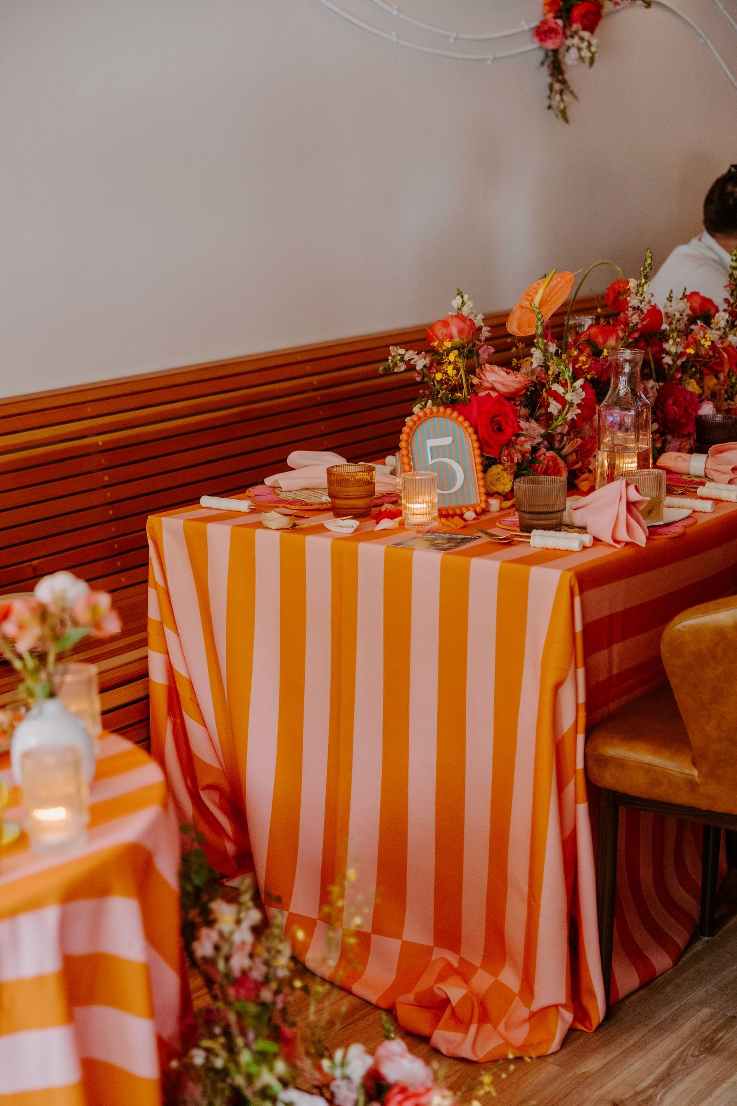24-striped-linens-wedding-reception-flamingo-drive.jpg