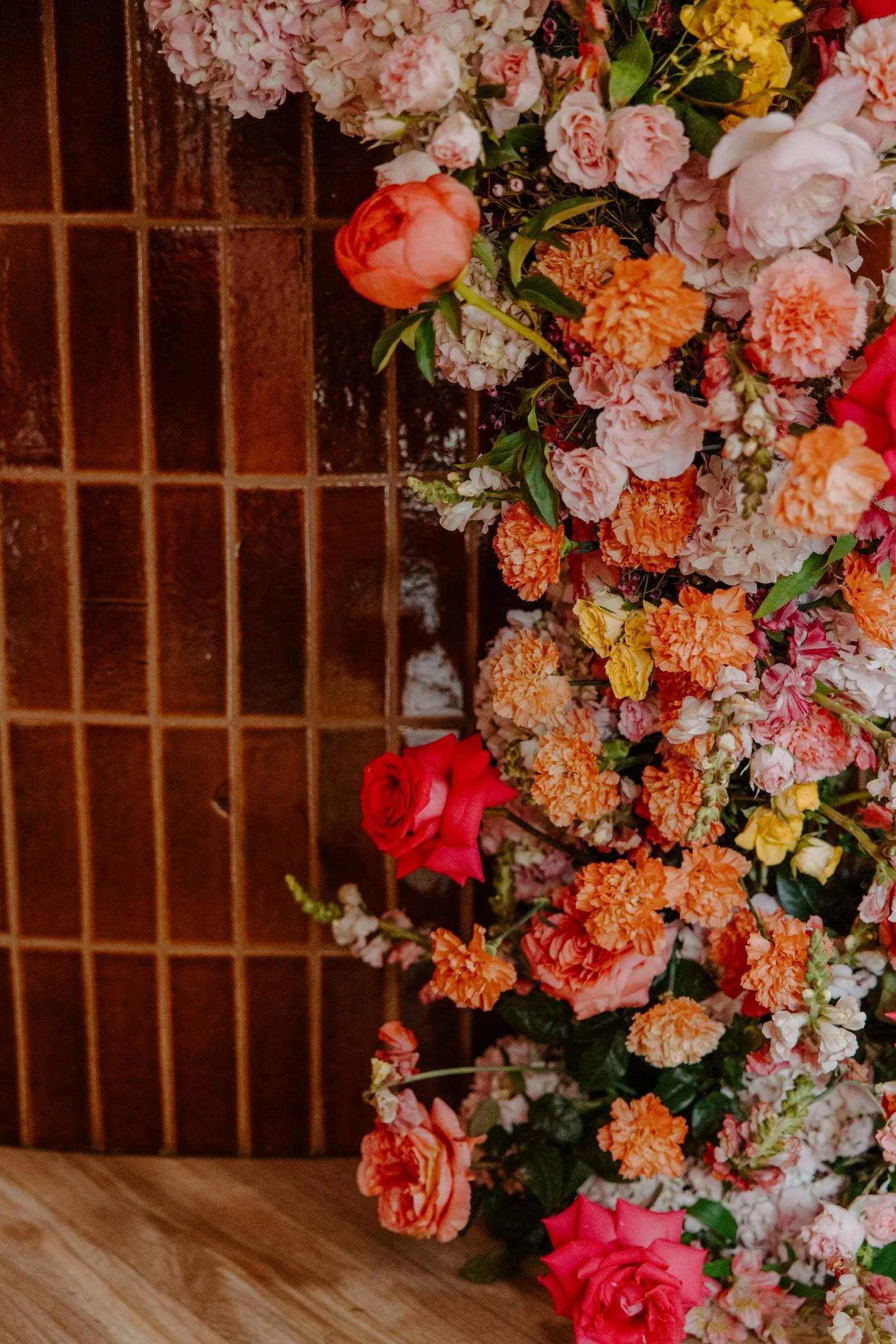 25-flower-wall-flamingo-drive-wedding-reception.jpg
