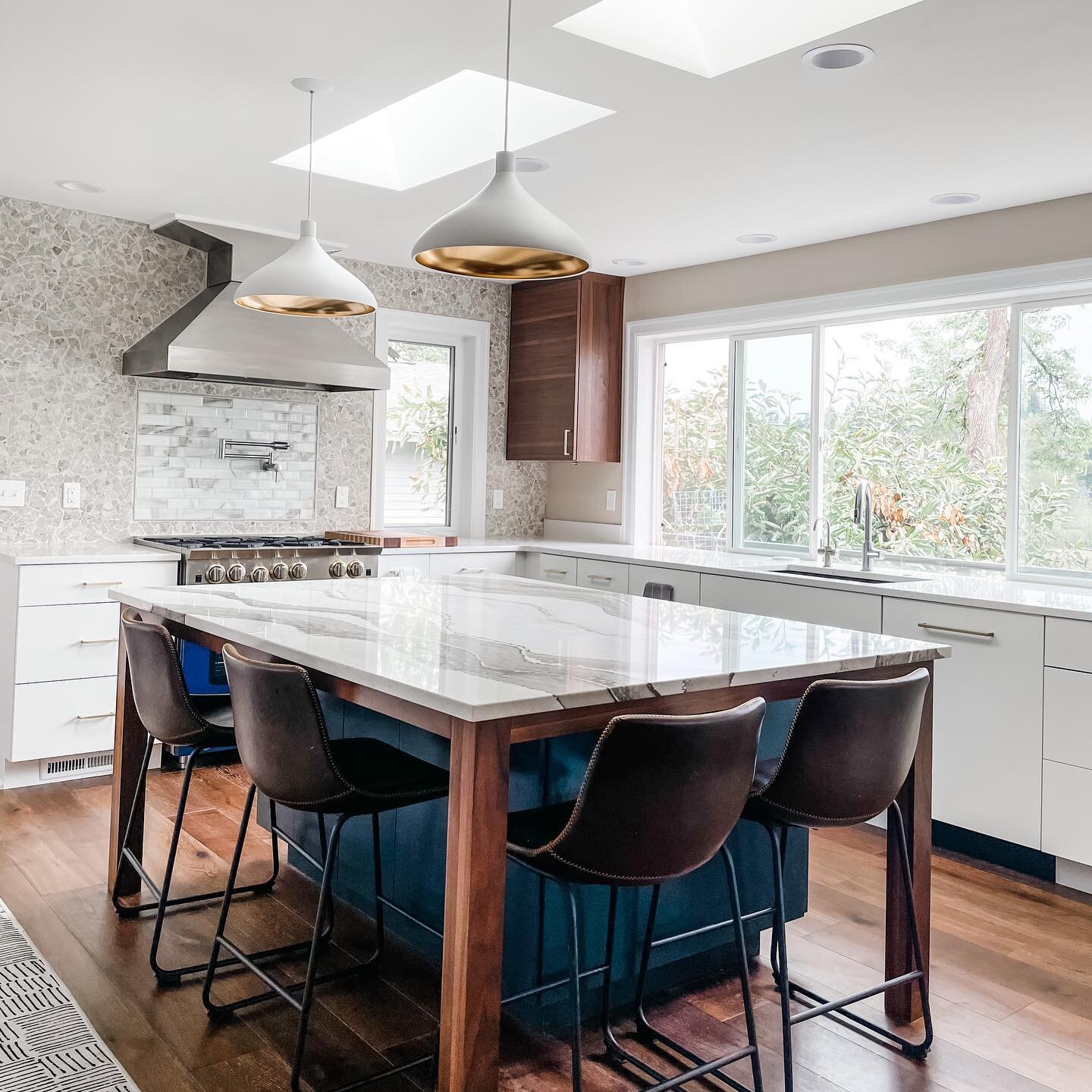 #beforeandafter ⬅️ We just wrapped up this kitchen in West Linn on the river and we so enjoyed working with this sweet family!  Loving the combo of white, blue and rich walnut.  More angles of this beauty coming soon... 
.
.
.
.
.
.
.
.
#pnwhomes #po