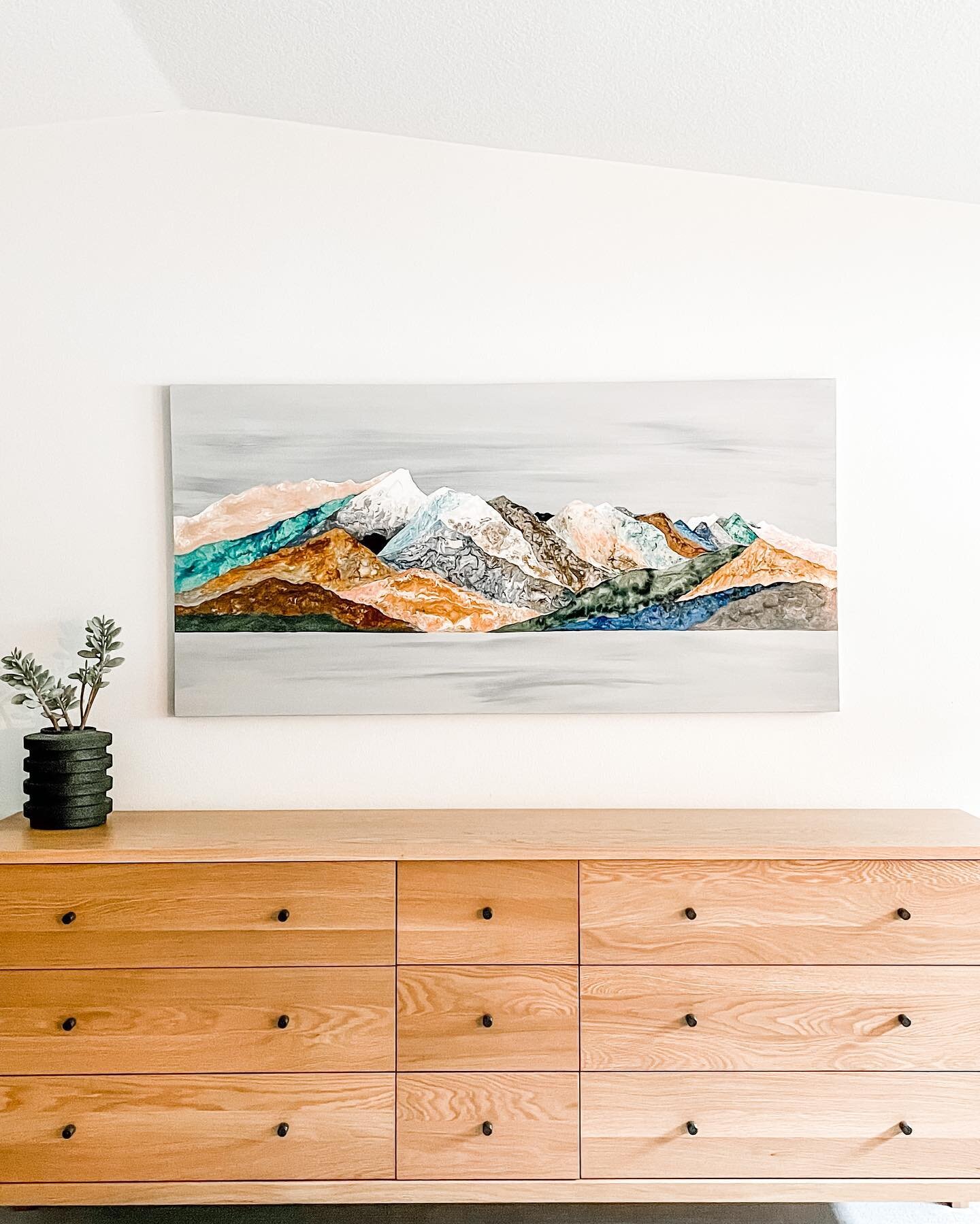 Art definitely adds a finishing touch to any space.  We commissioned this one with the very talented @kellygowanart and it&rsquo;s based on a favorite mountain range in Canada.  Not only a creator of masterpieces, Kelly is such a sweet human.  Thank 
