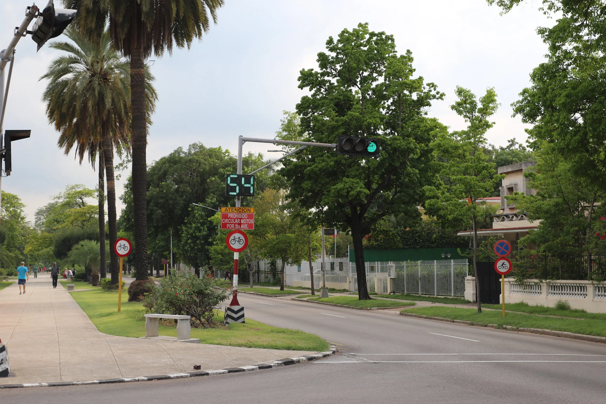 A Cuban Intersection