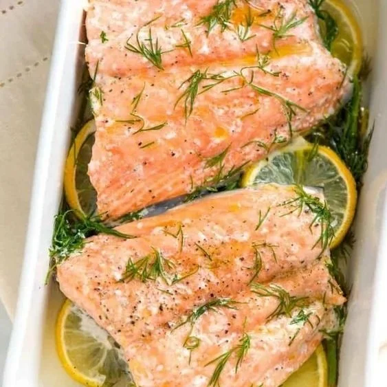 Poached Salmon with Asparagus, Lemon and Dill