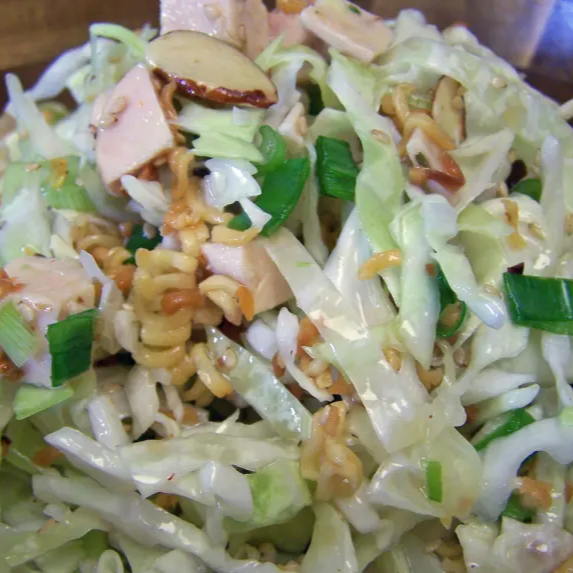 Crunchy+Ramen+Chicken+Salad.png