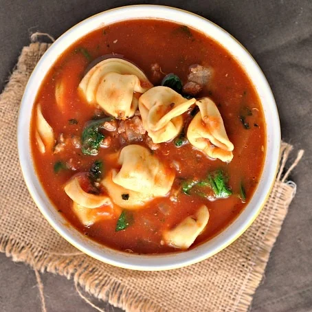 Sausage%2C+Tortellini+%26+Spinach+Soup.jpg