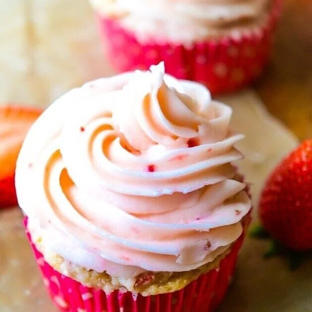 strawberry%2Bcake.jpg