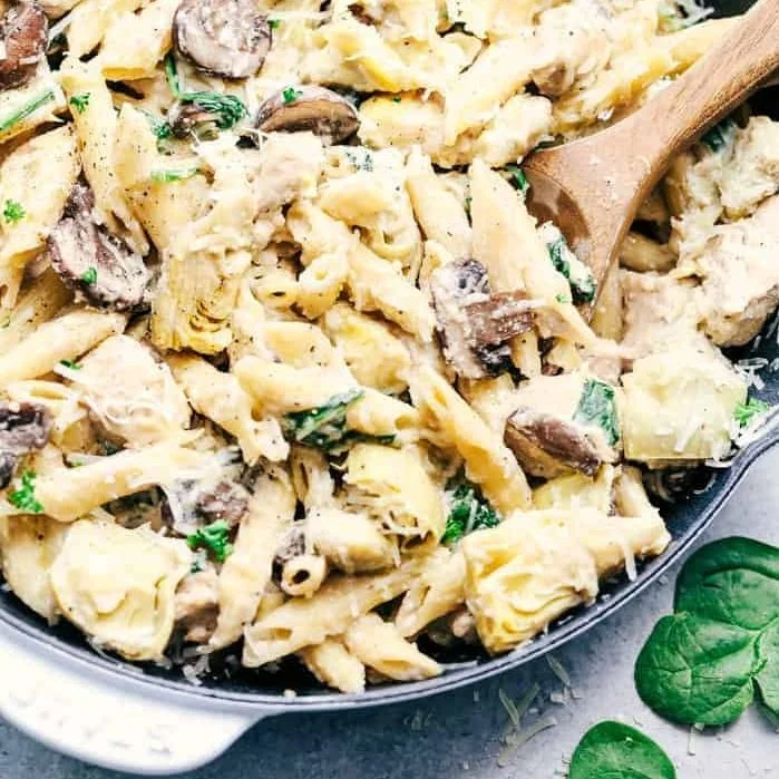 Pasta Alfredo with Spinach, Artichoke, and Chicken Meatballs