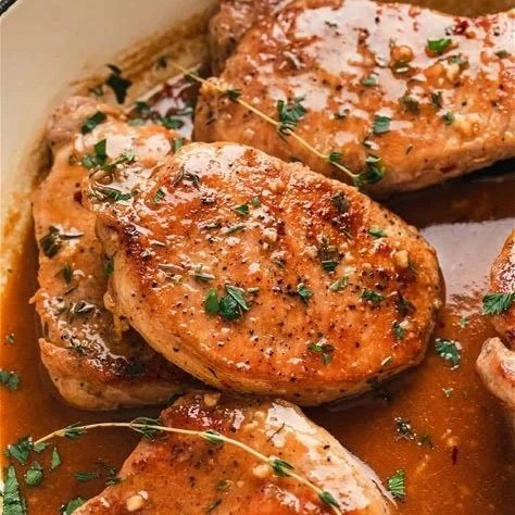 Pork+Chops+with+Apple+Cider+Glaze.jpg