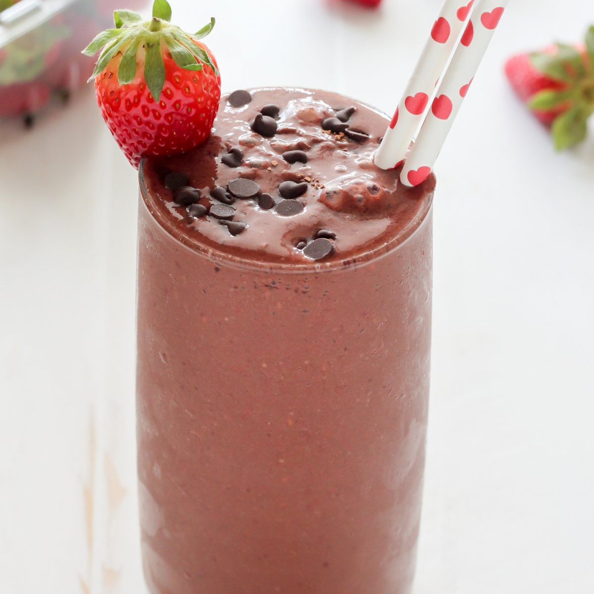 Chocolate+Covered+Strawberry+Smoothie.png