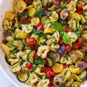 Tortellini+with+Pesto+Roasted+Veggies.png