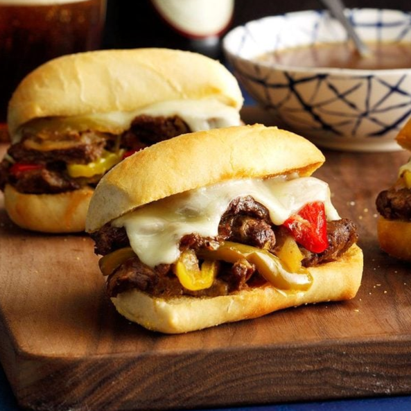 Slow+Cooker+Philly+Cheesesteak+Sandwiches.png