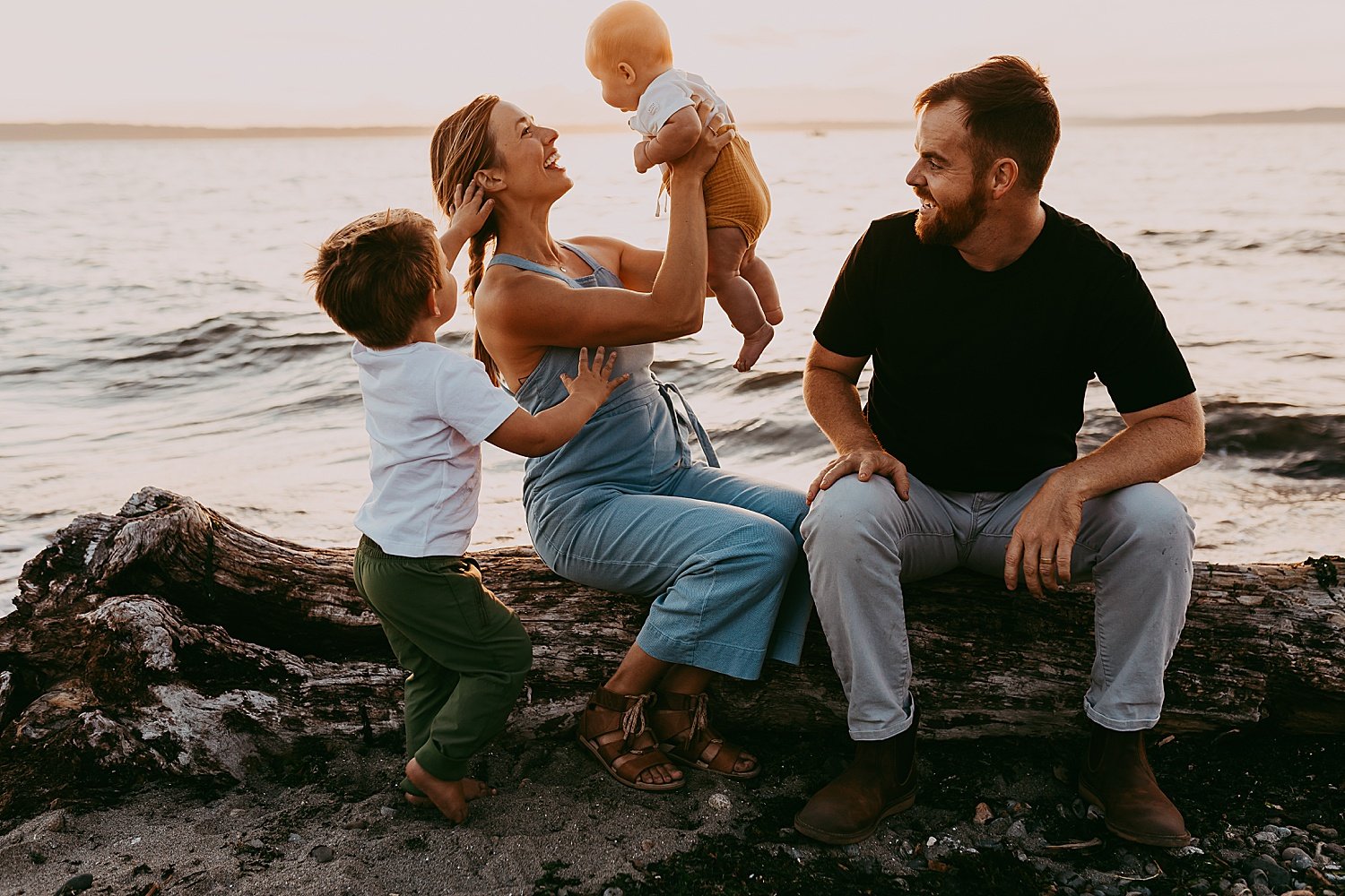 Lifestyle-Family-Session-Golden-Gardens-Seattle-Photographer.jpg