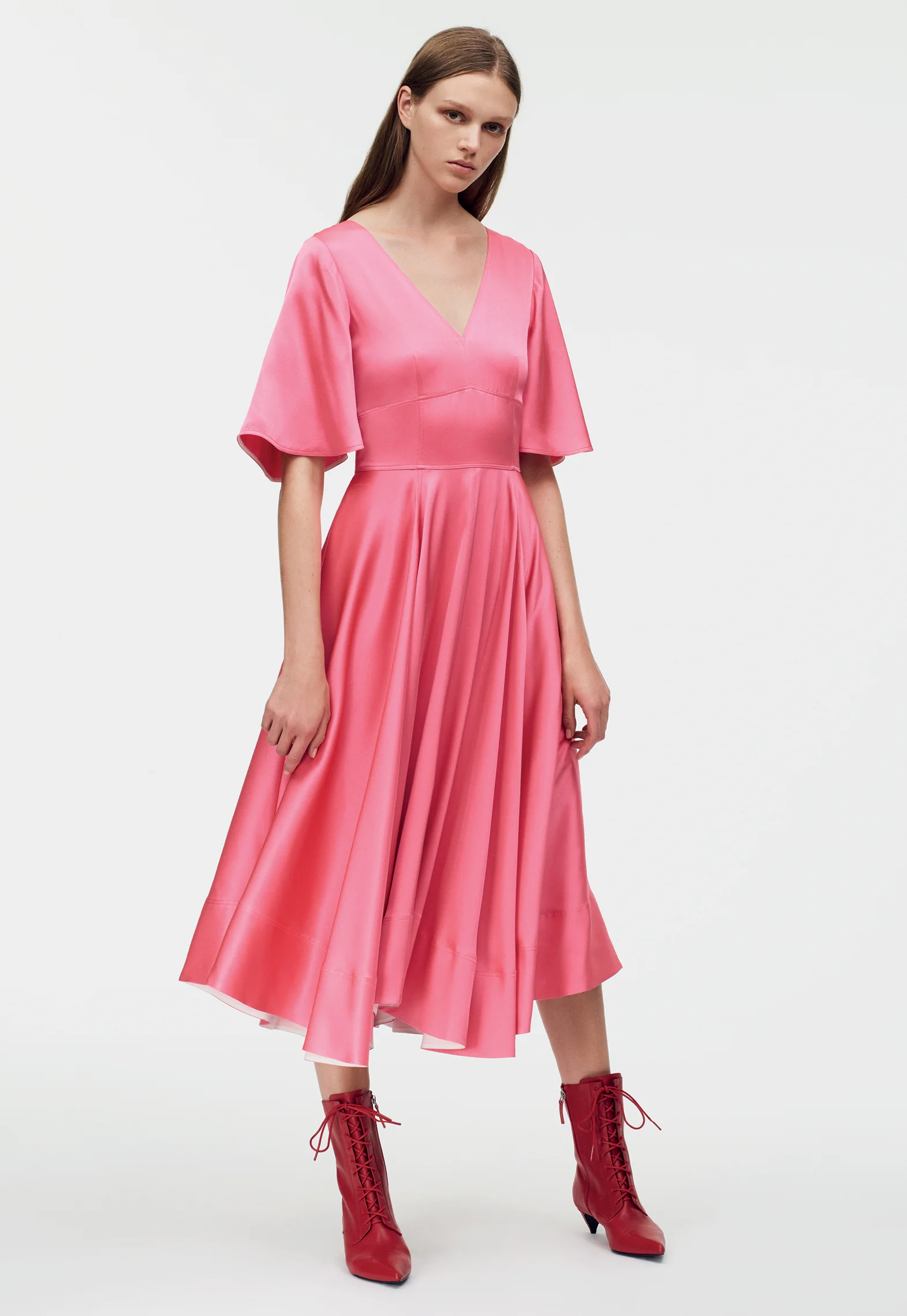 F18 CKCK RTW Look Book_Asia_Women_11.jpg