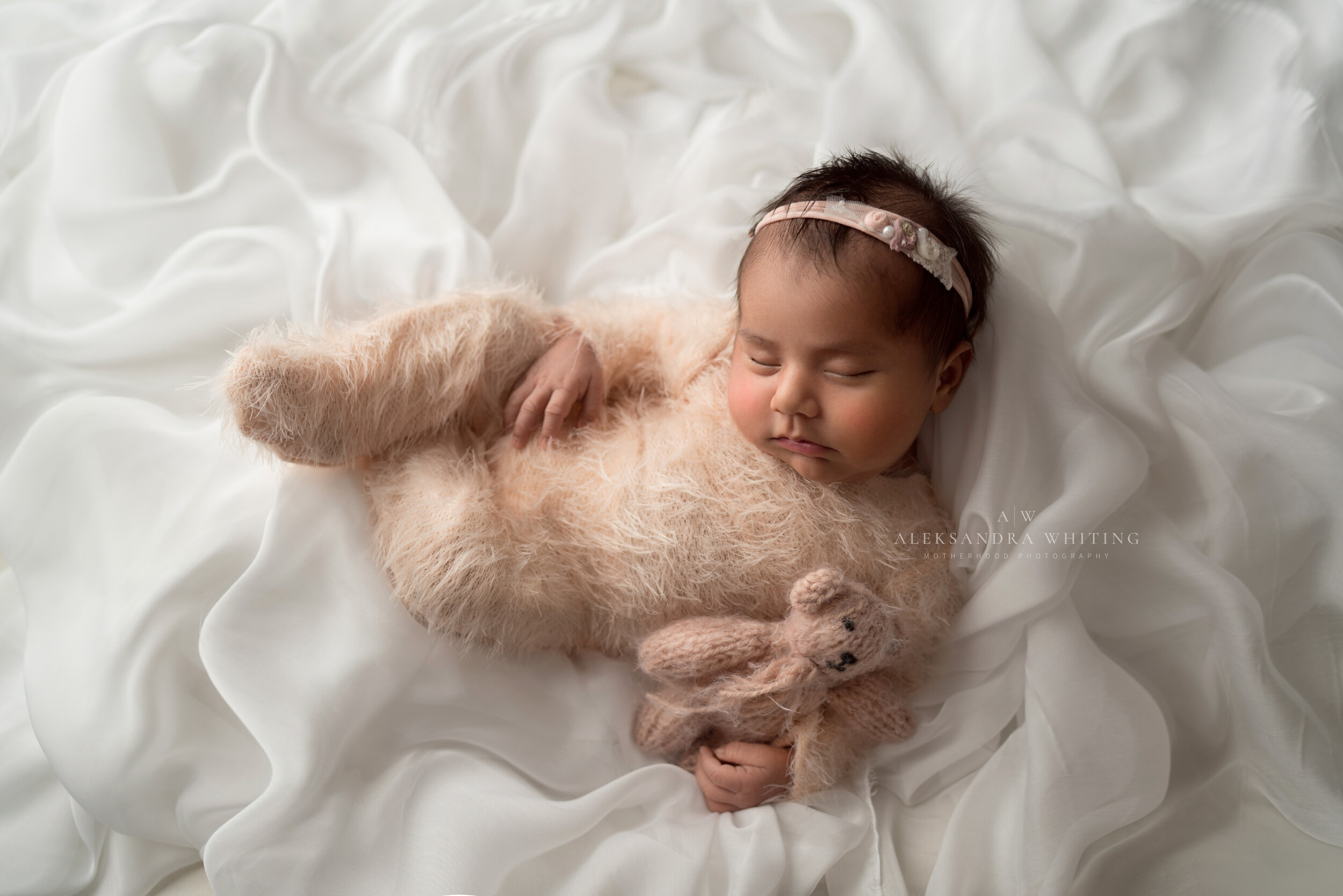 Adriana-Azueta-newborn-048-Edit.jpg