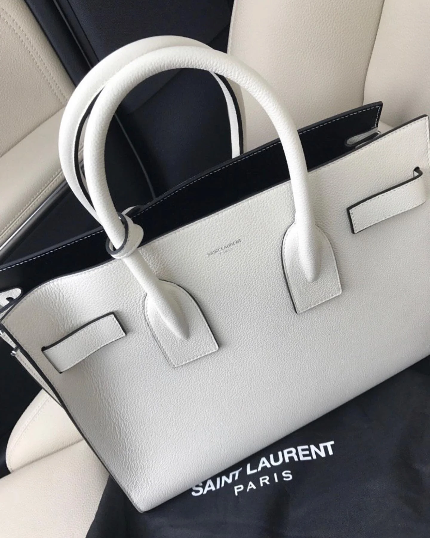 Dreaming 💭 of a white 🤍 Christmas