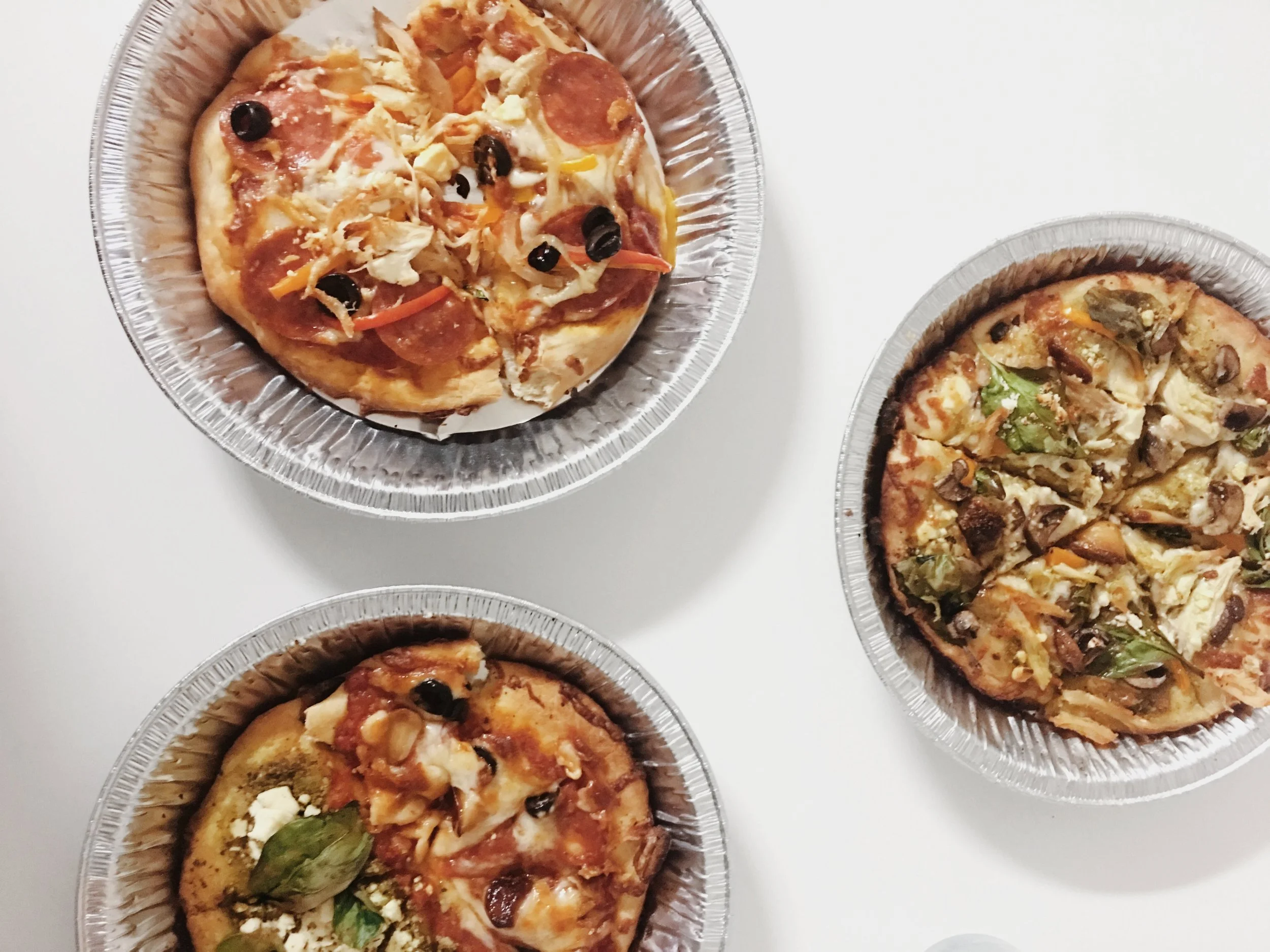 minimal-pizza-menu-pizza.jpg