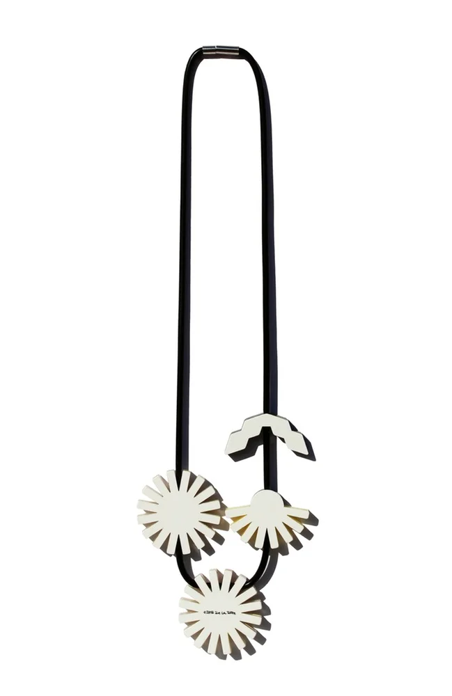 DandelionNecklace_Back_IrisDeLaTorre.jpg