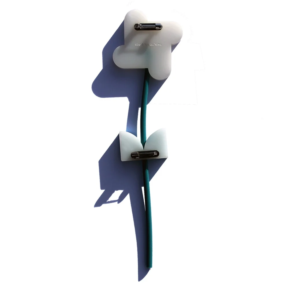 IrisDeLaTorre_CloudFlower_Brooch_Back_2016.jpg