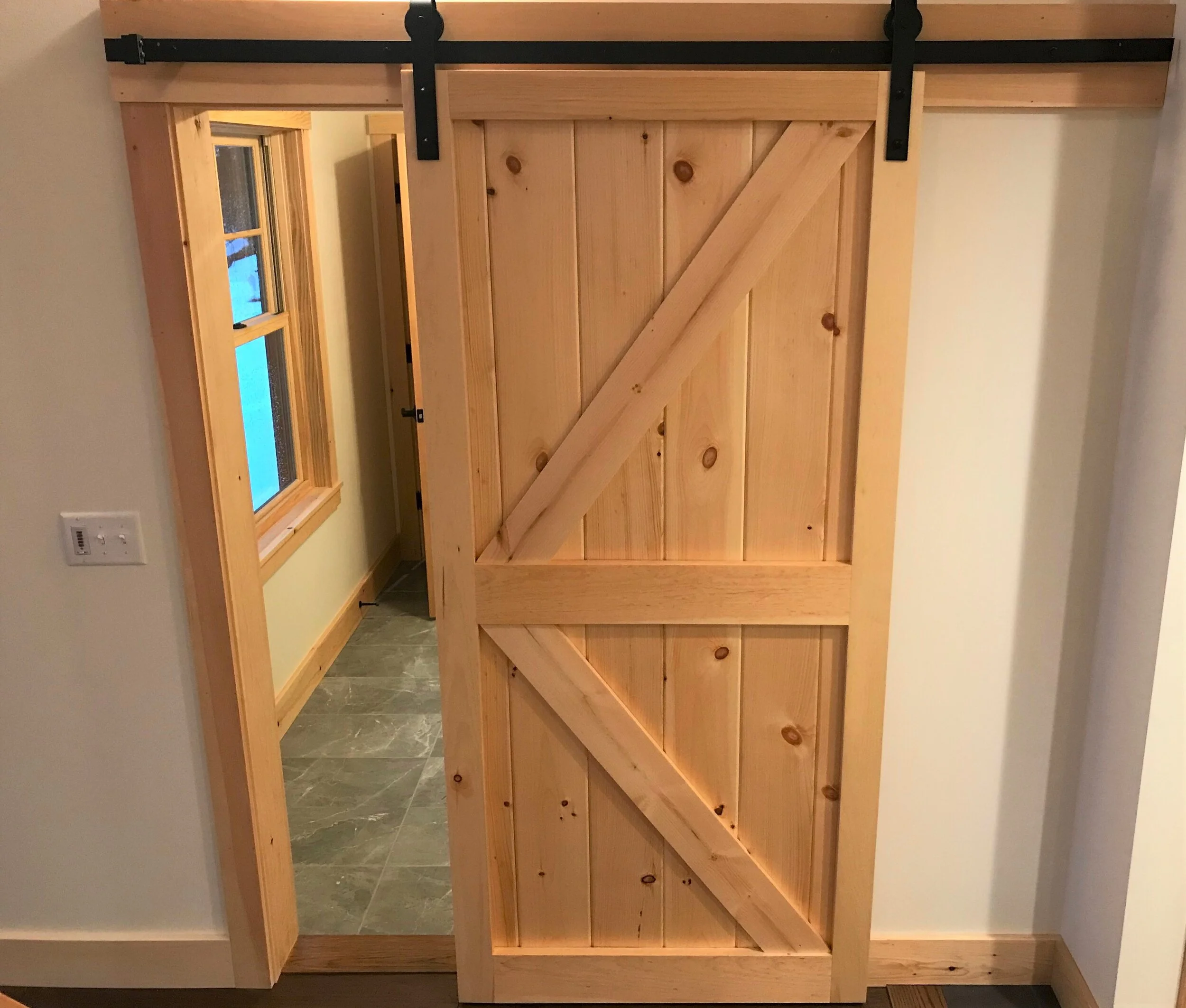 20_03-BarnDoor.JPG