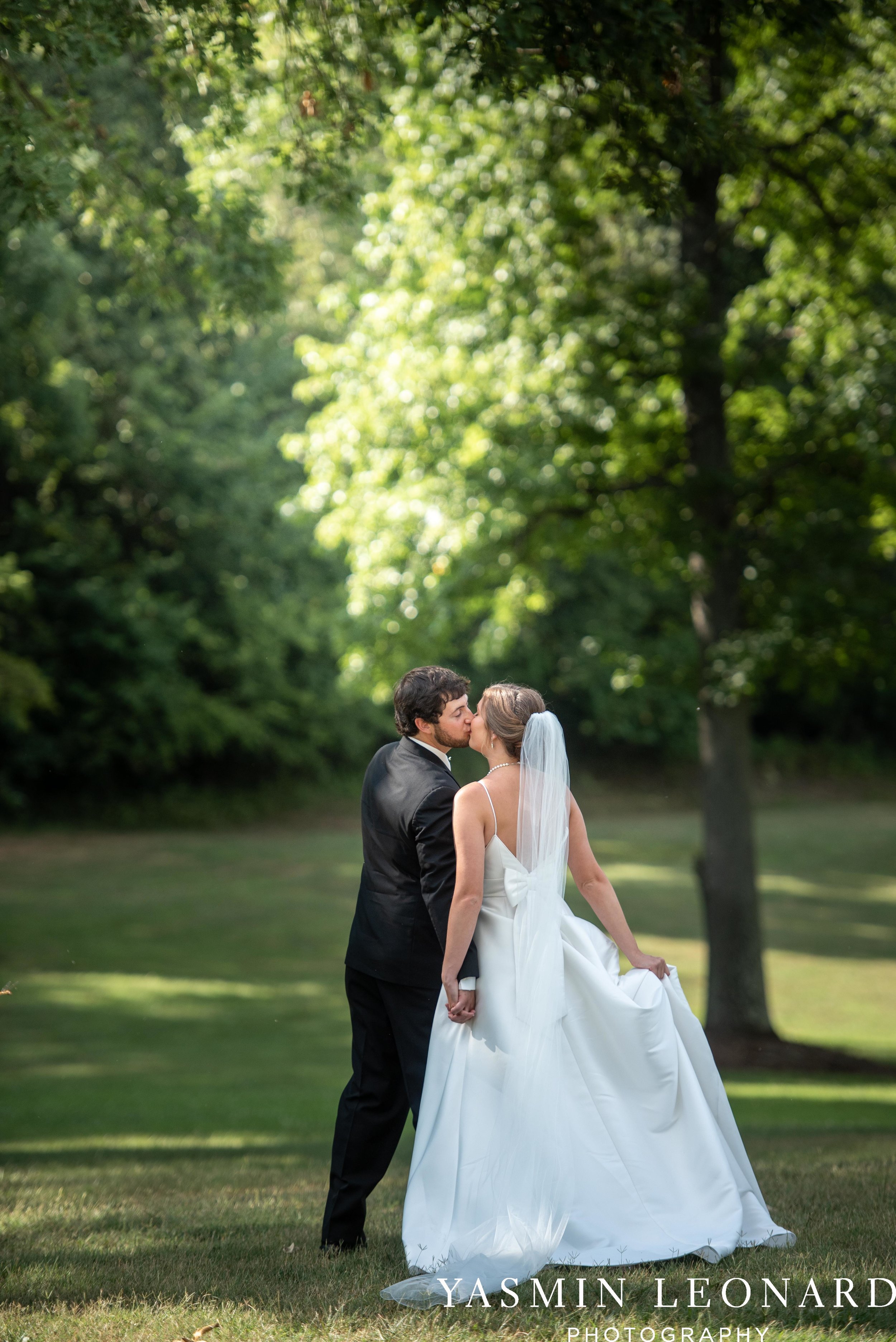 L'abri at Linwood - Linwood Weddings - Lexingon Weddings - Outdoor Weddings - Barn Weddings - Triad Wedding Venues - NC Venues - NC Weddings - Yasmin Leonard Photography-45.jpg