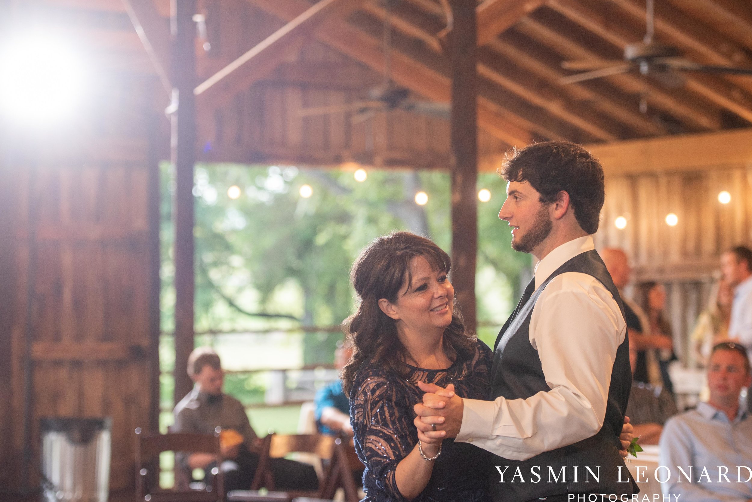 L'abri at Linwood - Linwood Weddings - Lexingon Weddings - Outdoor Weddings - Barn Weddings - Triad Wedding Venues - NC Venues - NC Weddings - Yasmin Leonard Photography-65.jpg