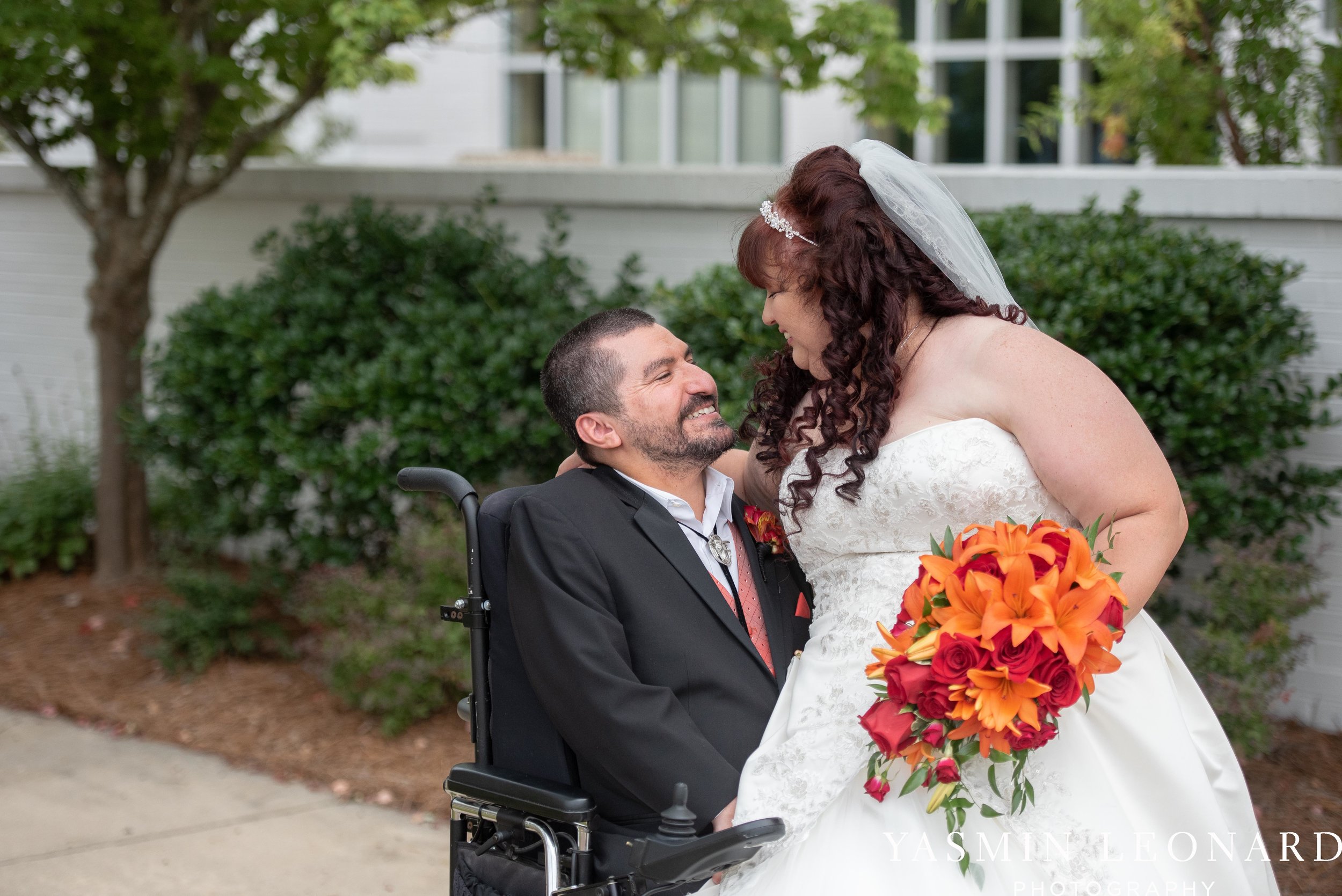 High Point Country Club - Orange and Red Wedding - Country Wedding - Cowboy Hat Wedding - Country Club Wedding - High Point NC - Yasmin Leonard Photography-37.jpg