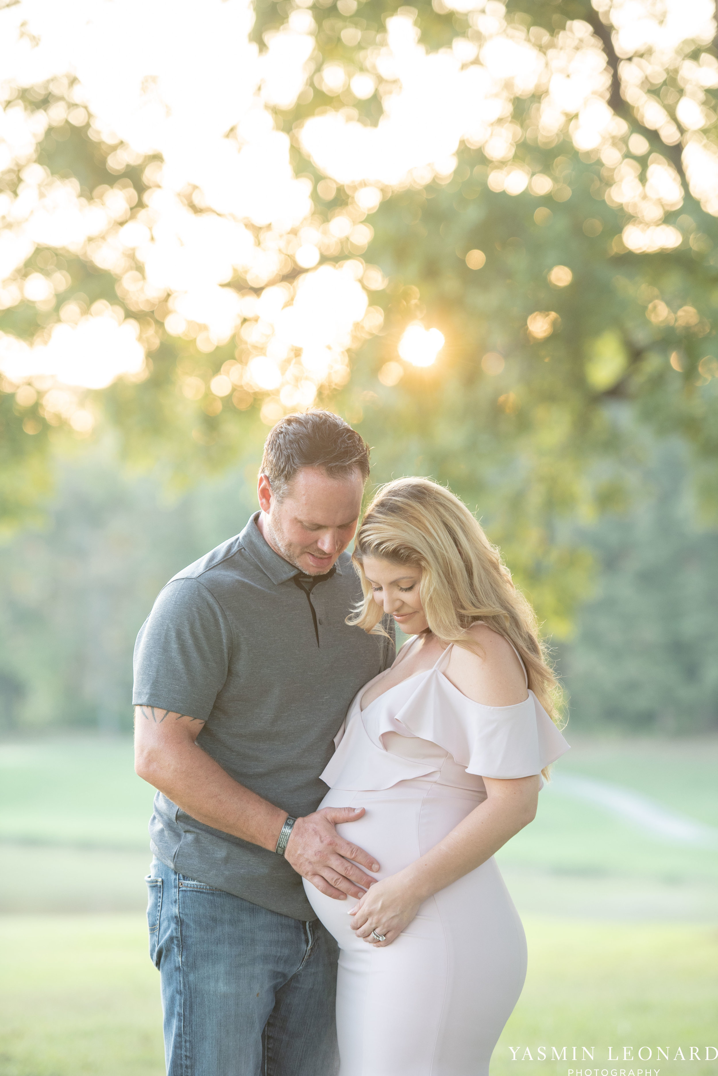 Maternity Session - High Point Maternity Session - NC Family Photographer - NC Photographer - High Point Photographer - Maternity Ideas - Yasmin Leonard Photography-5.jpg