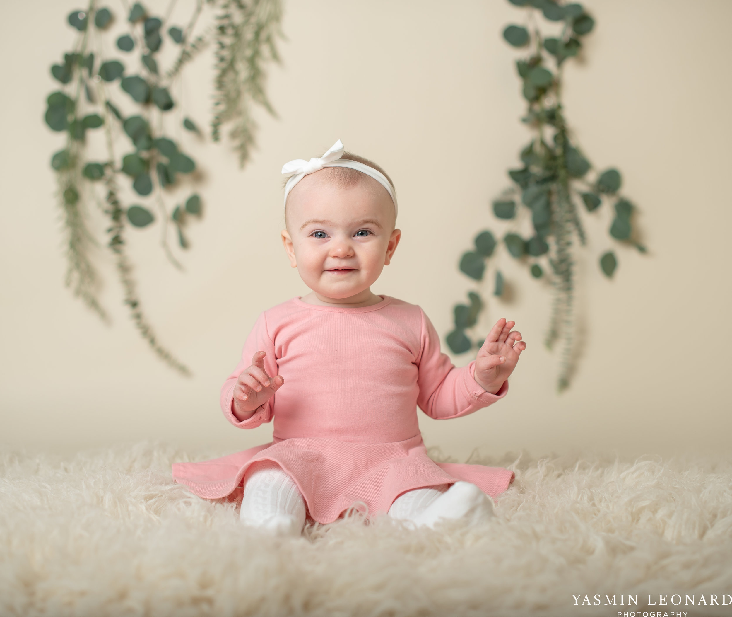 First Birthday Session - Baby First Birthday - First Birthday Ideas - Clean and Simple First Birthday Ideas - Cake Smash Ideas - Pink and Gold Cake Smash Ideas-1.jpg