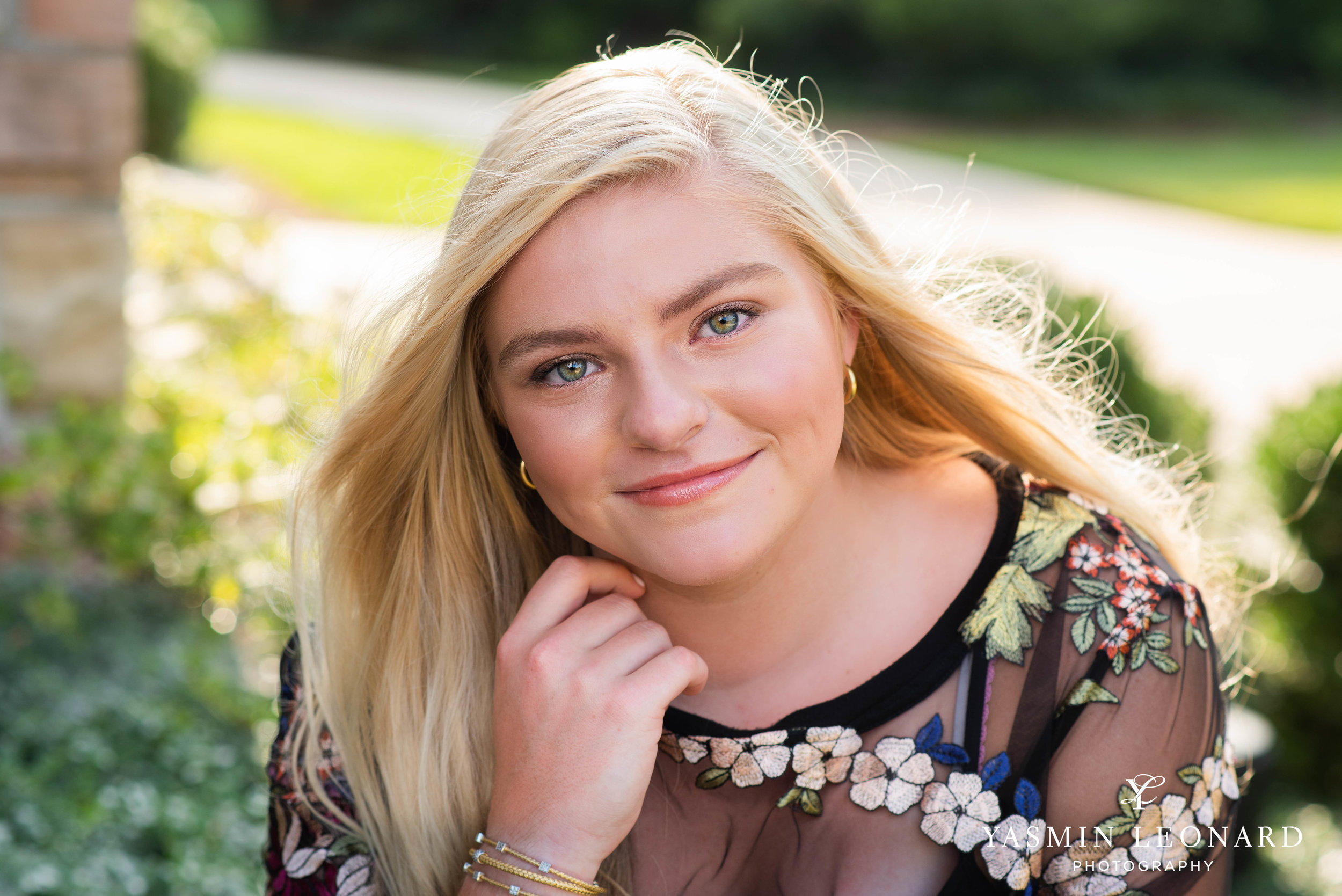 Senior Poses - Girl Senior Poses - Country Senior - Tractor with Senior - Willow Creek Senoir Portratis - Summer Senior Portrait Outfits - Yasmin Leonard PHotography - Mackenzie-1.jpg