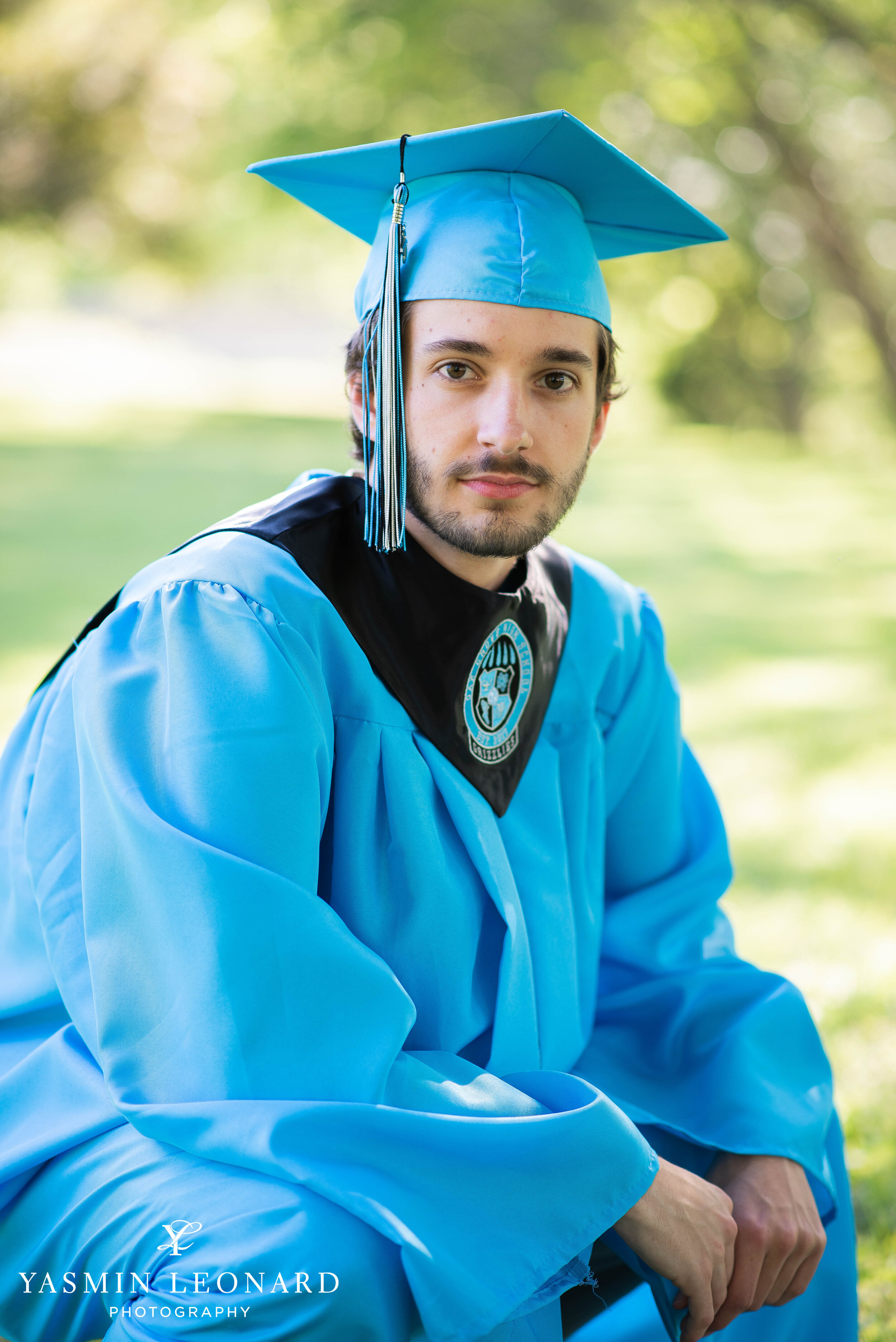 Cap and Gown Portraits - Guy Senior Poses - Cap and Gown Ideas - Graduation Ideas - Yasmin Leonard Photography-7.jpg