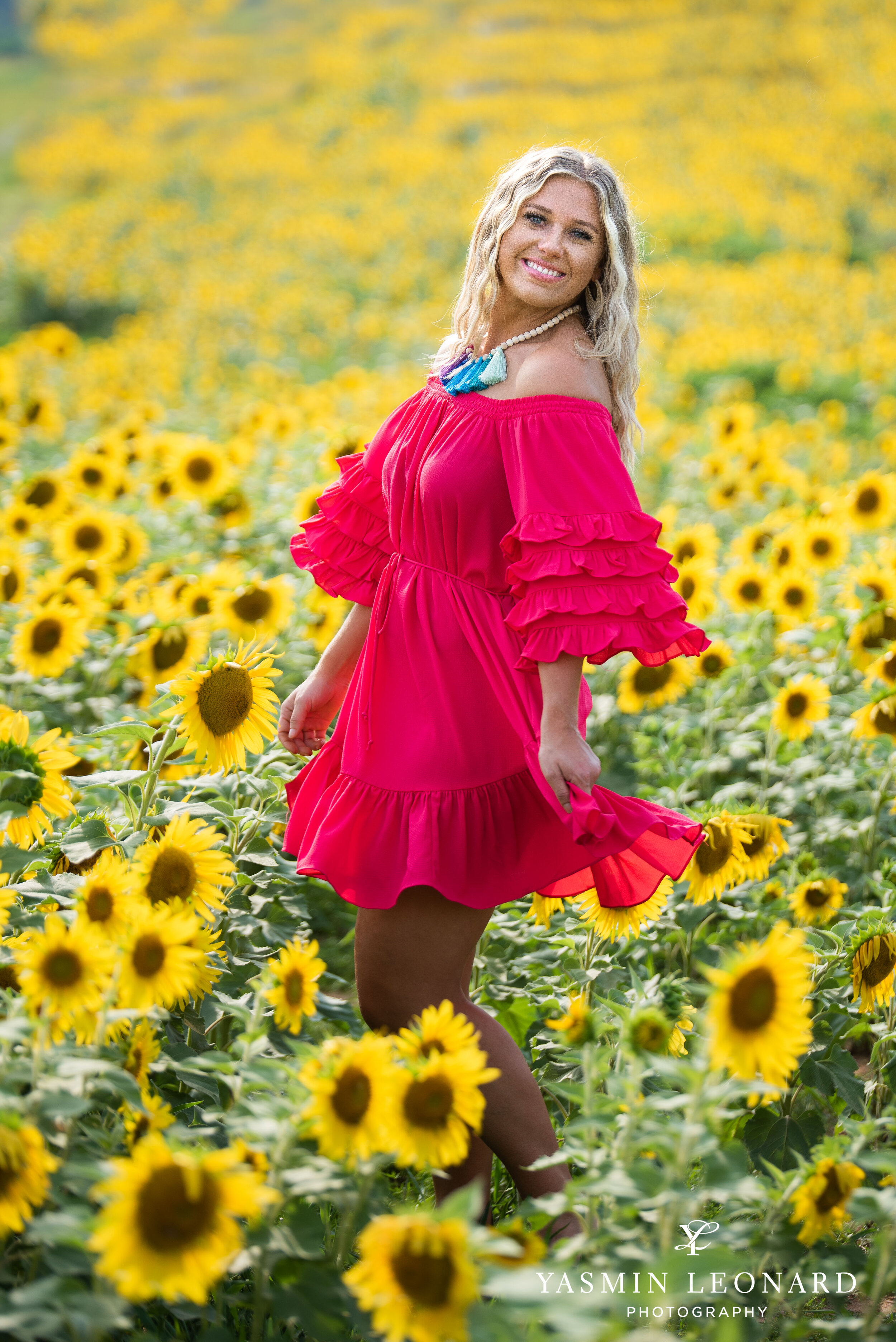 Sunflower Mini Session - Dogwood Farms - Rhodes Family-4.jpg