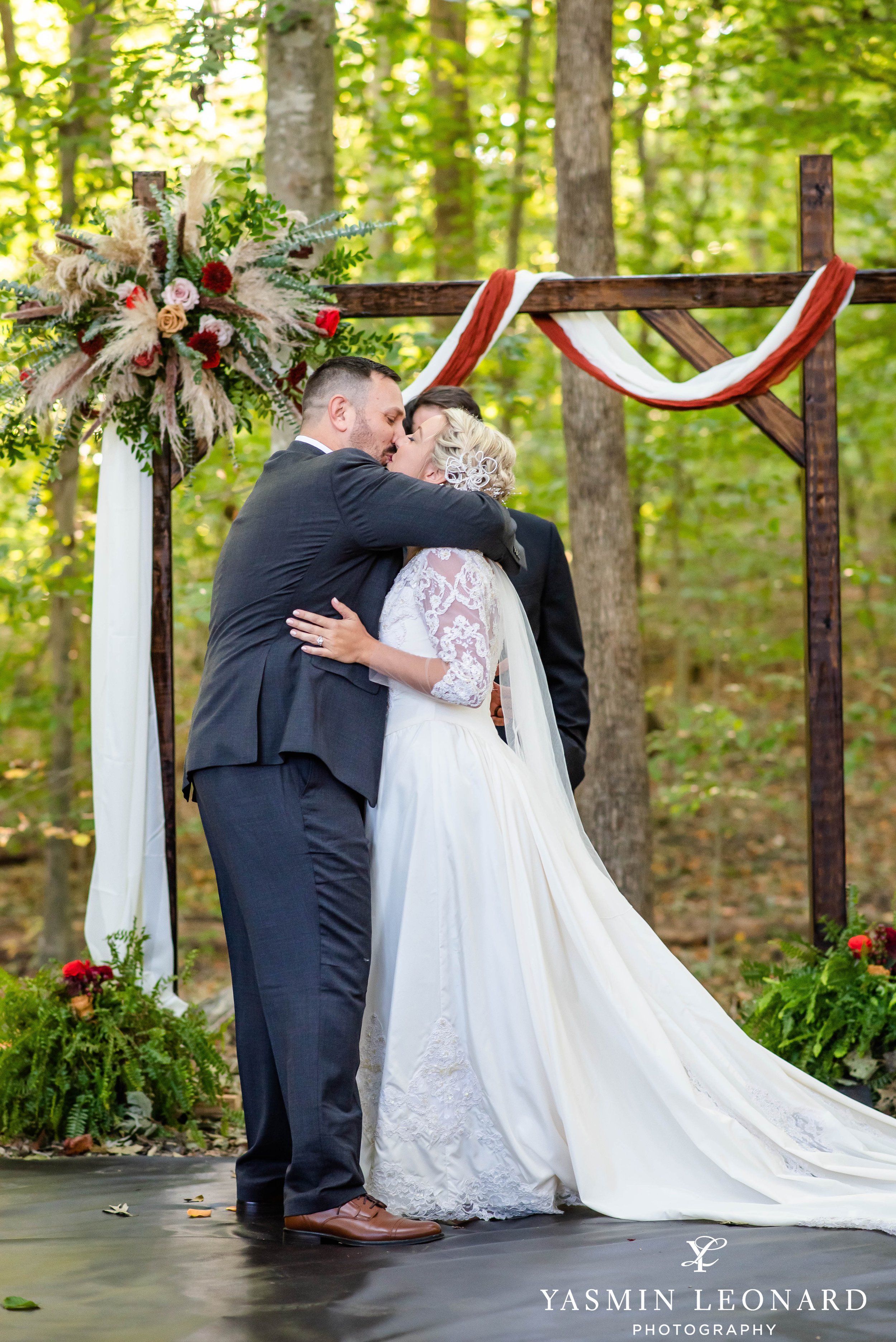 John and Hailey - Best Wedding Photographer Near Me - Wedding Photographers Near Me - High Point Photographer - Yasmin Leonard Photography - Fall Wedding Ideas -35.jpg