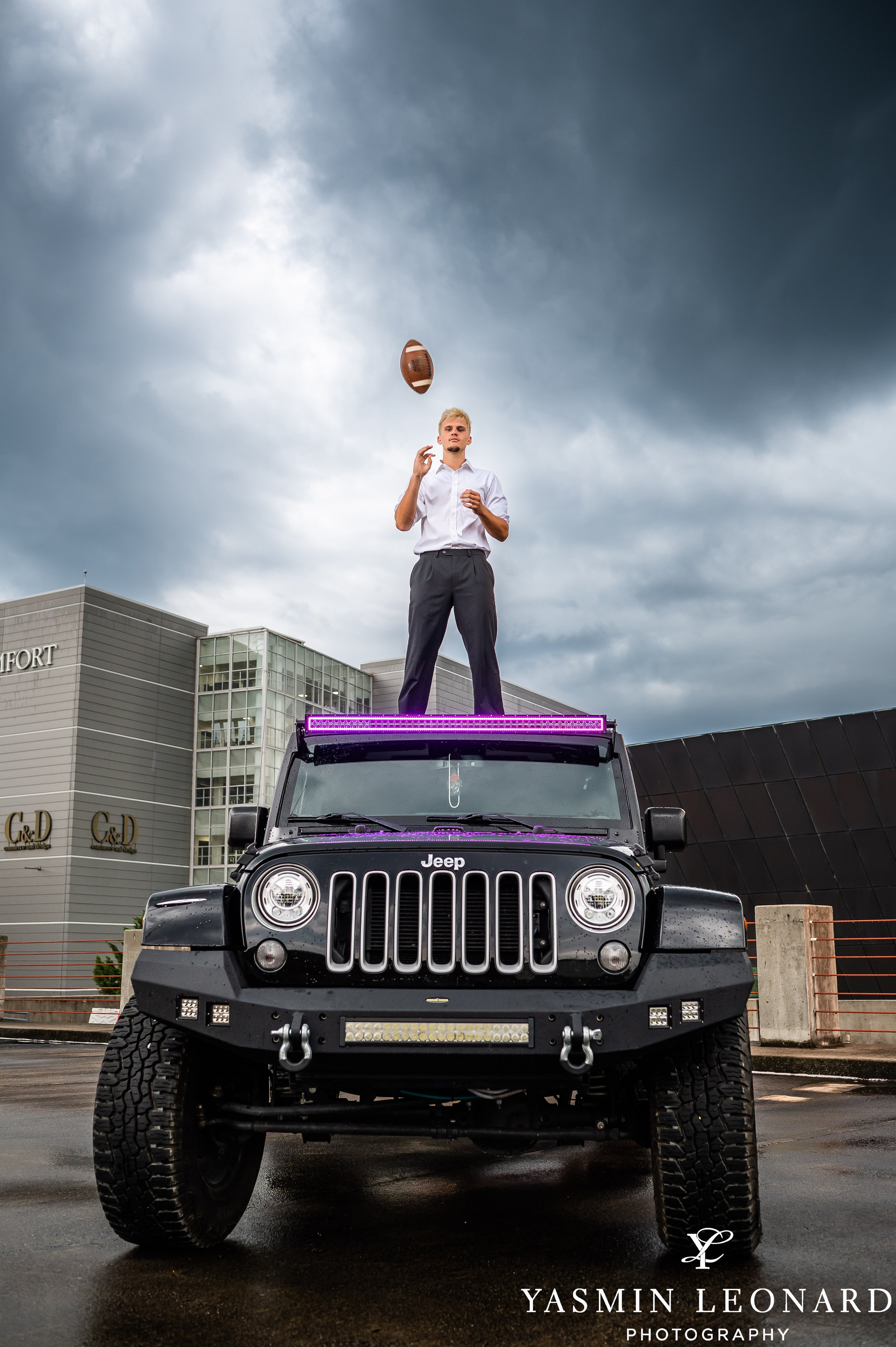 Senior Portraits - Jeep Senior - Guy Senior Picture Ideas - Best Photographer in High Point - Best Senior Photographer - Yasmin Leonard Photography - Photographers Near Me - Senior Picture Ideas-1.jpg