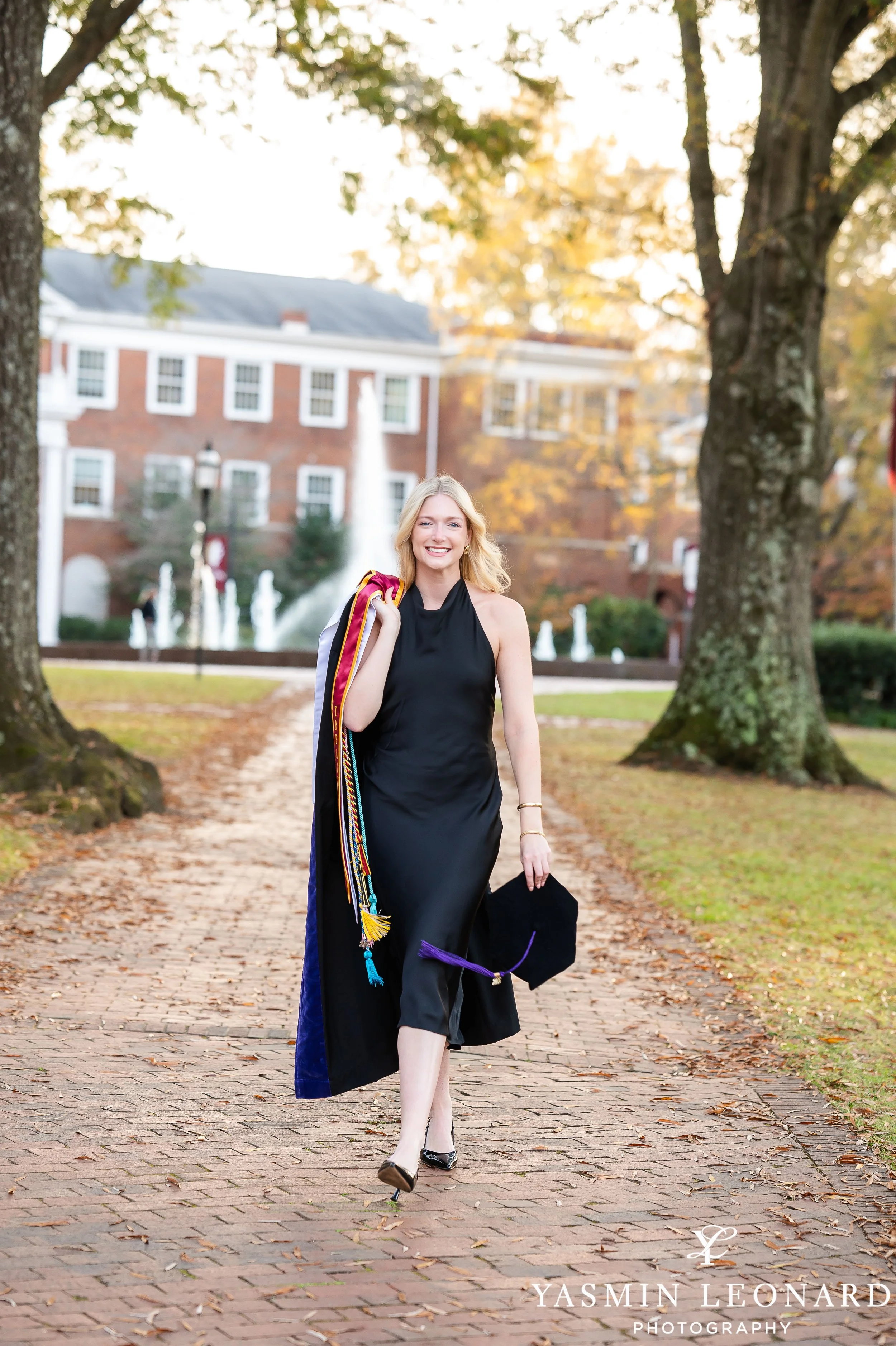 elon-university-senior-photos-yasmin-leonard-photography-6.jpg