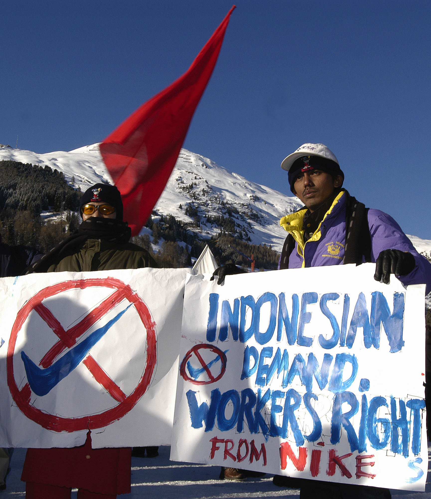 Anti-WEF Demo-Davos006.jpg