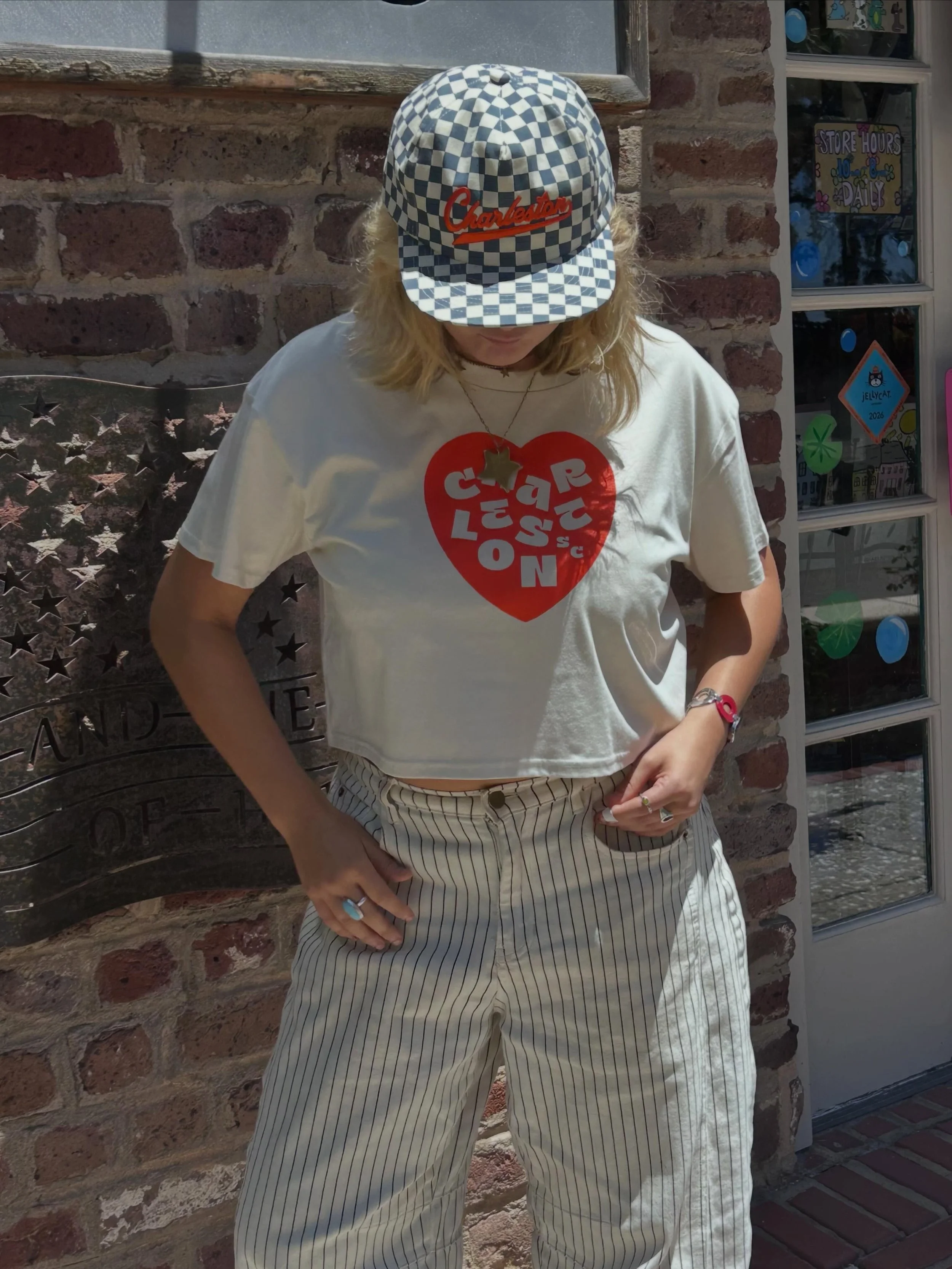 Showing off our new @deluxe.special shirt design and hat!!! The cutest local Charleston merch available here at indigo!!! 

#charlestonsc #flatbrimhat #chs #shoplocal